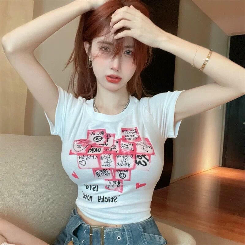 Áo croptop tim yêu thương BG