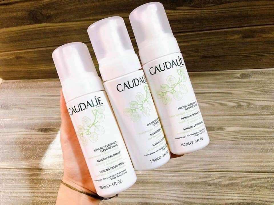 Sữa rửa mặt tạo bọt chiết suất nho Caudalie 150ml