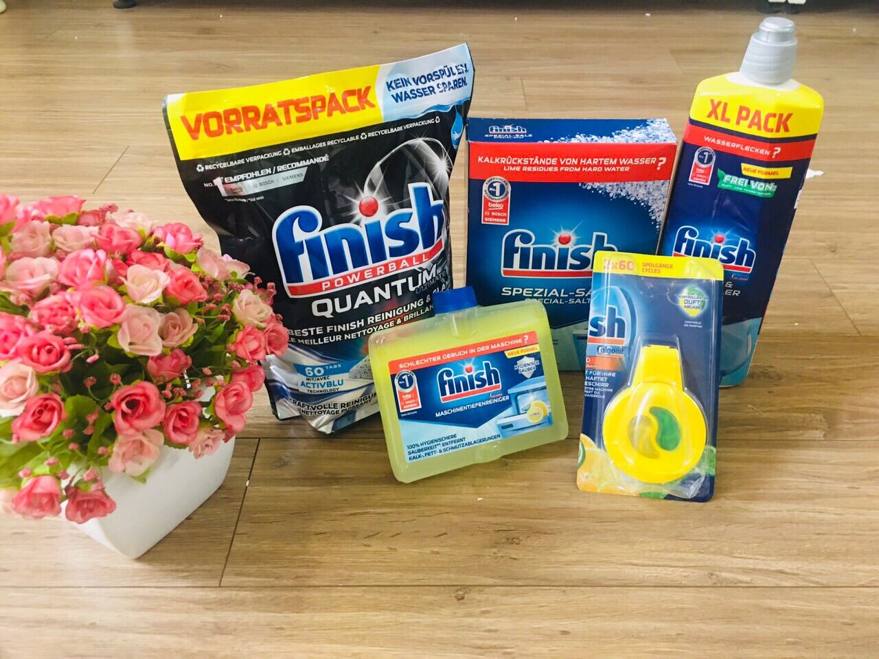 Comboo bộ tẩy rửa Finish giành cho máy rửa bát- Bộ gồm: Viên rửa, muối, bóng, tinh dầu treo khử mùi