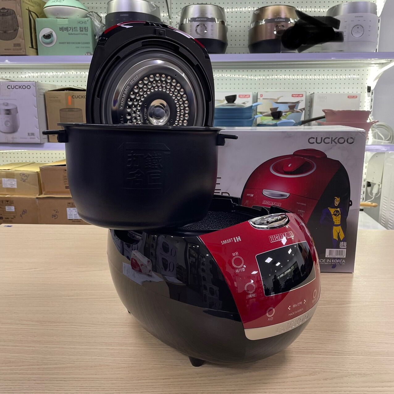 NỒI CƠM ĐIỆN CAO TẦN CUCKOO CRP-HUF 1080 SE (1.8L NHẬP KHẨU HÀN QUỐC)