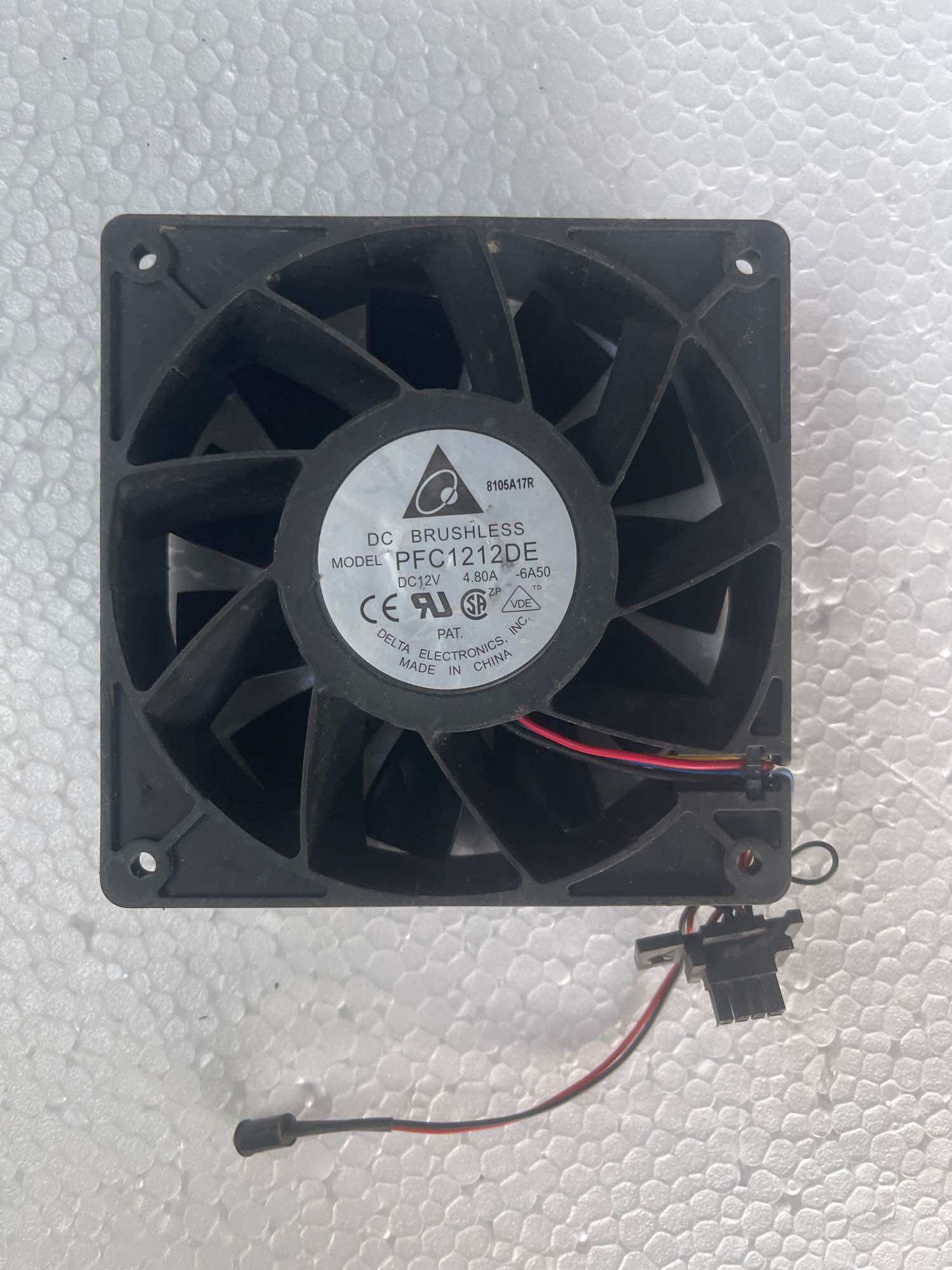 Quạt server Hp delta 12v 4.8A , vuông 12cm