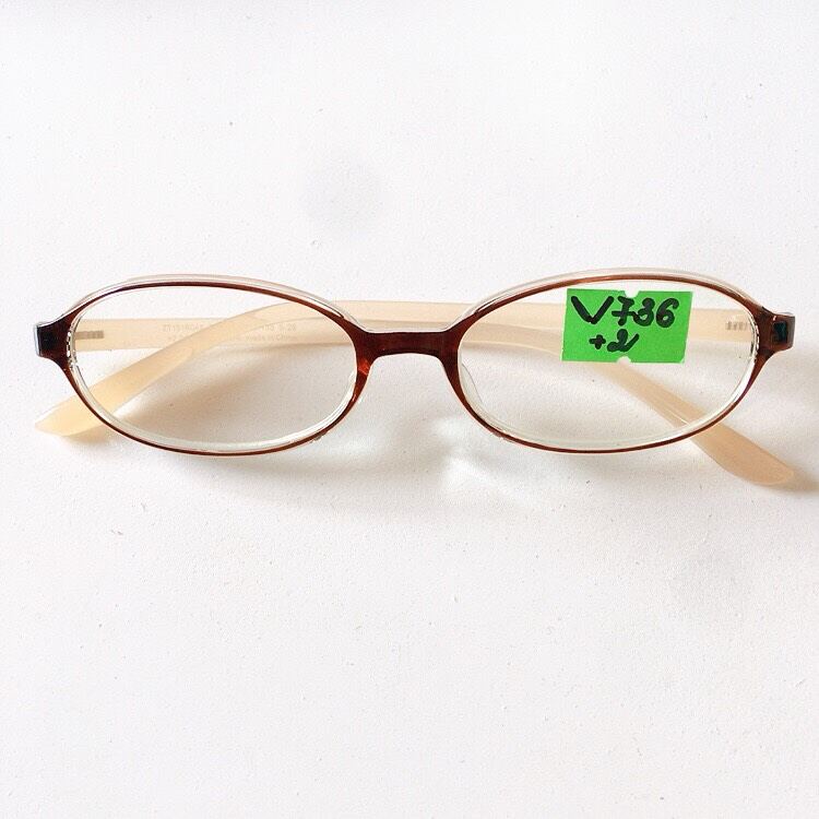 V736: Kính viễn +2 độ nội địa Nhật thương hiệu Zoff , made in China.