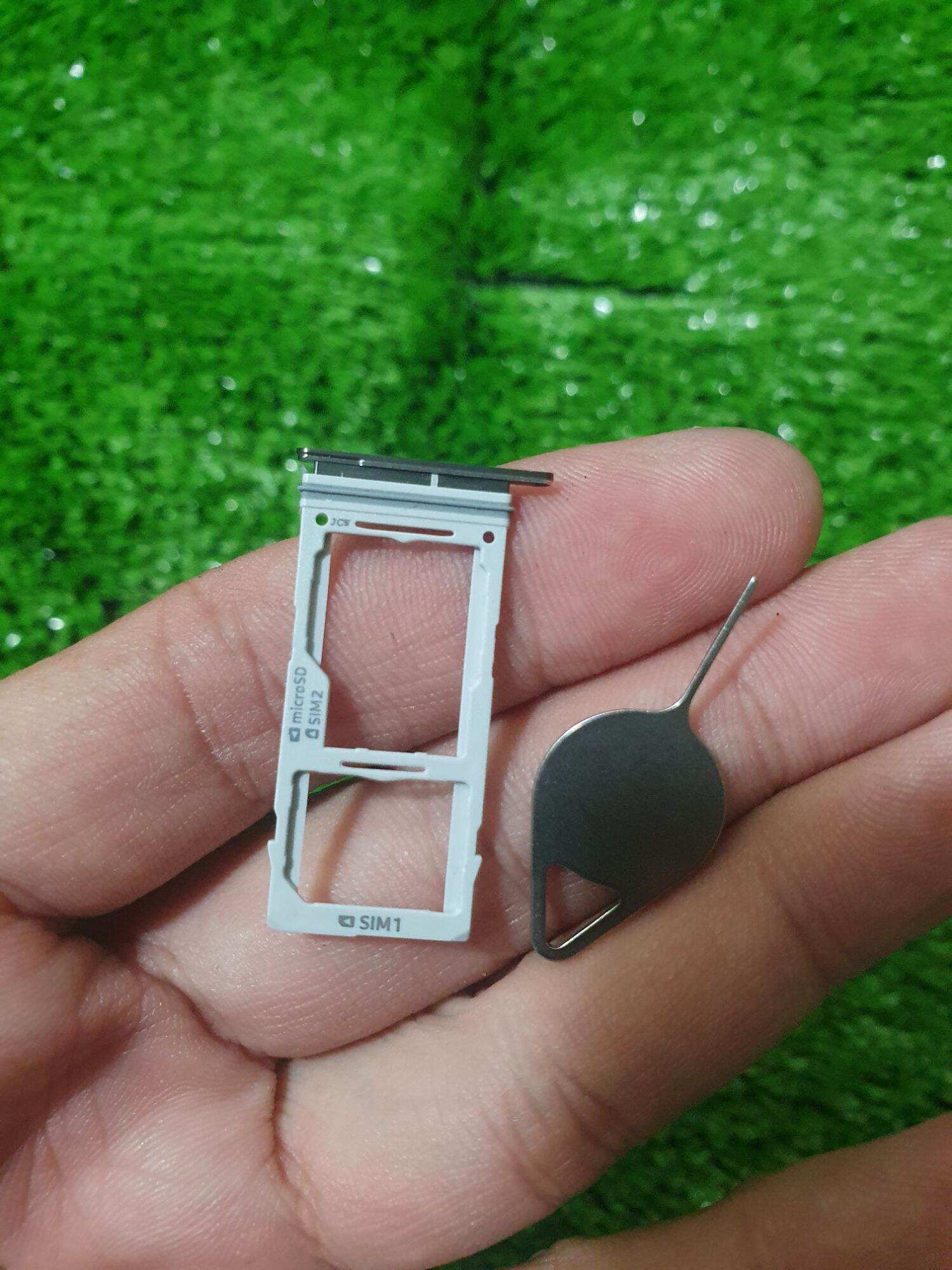 Khay 2 sim samsung s10 - s10 plus màu bạc tặng kèm cây lấy sim