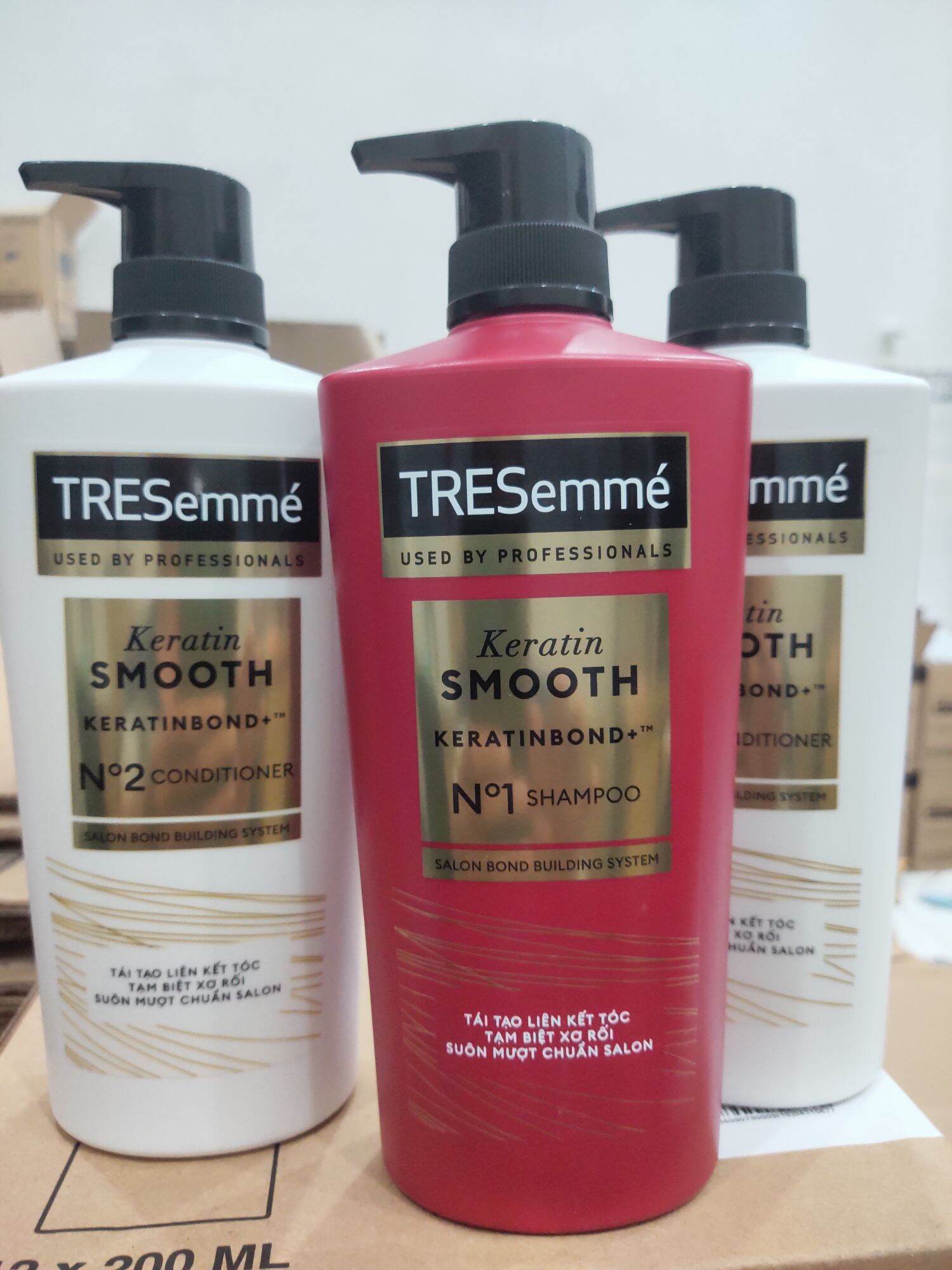 Dầu gội đầu TRESemme' chuẩn salon keratin 640g