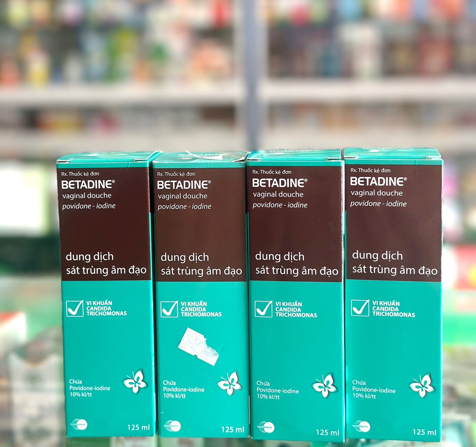 Betadine dung dịch rửa phụ khoa chai 125ml