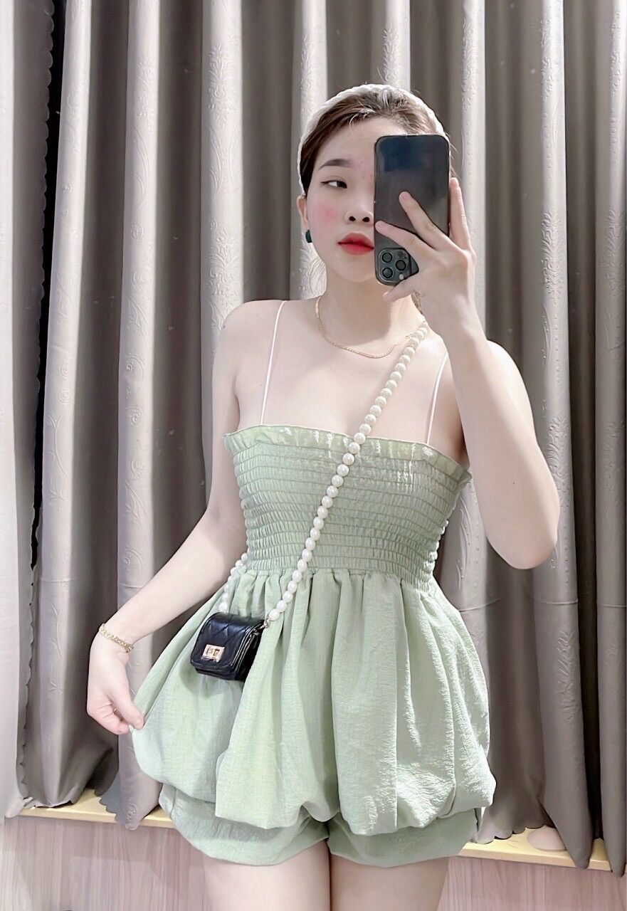 Sét xốp áo bí 2 dây nhúng ngực phối quần đùi bí