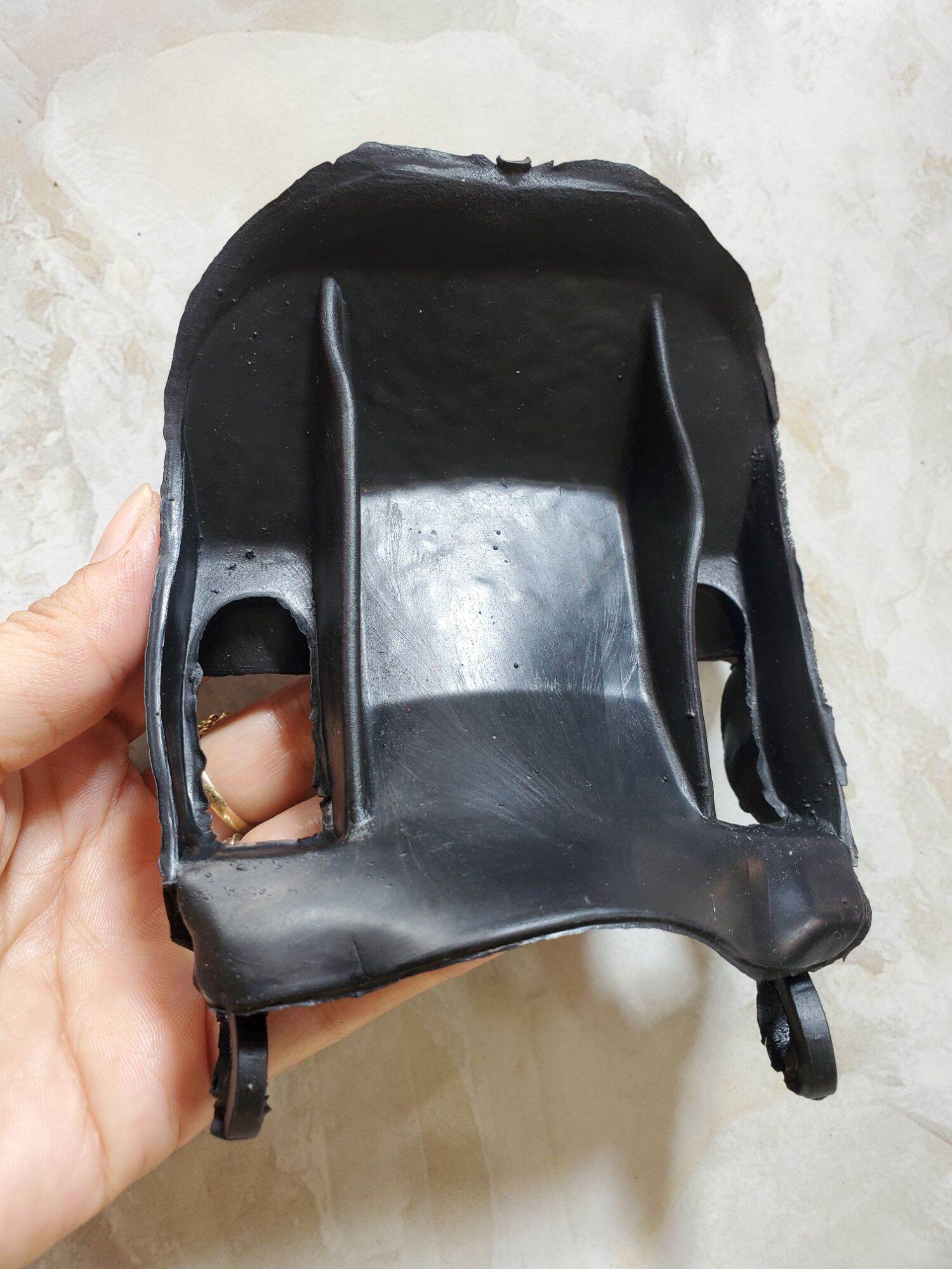 Lưỡi trâu xe Cúp 81