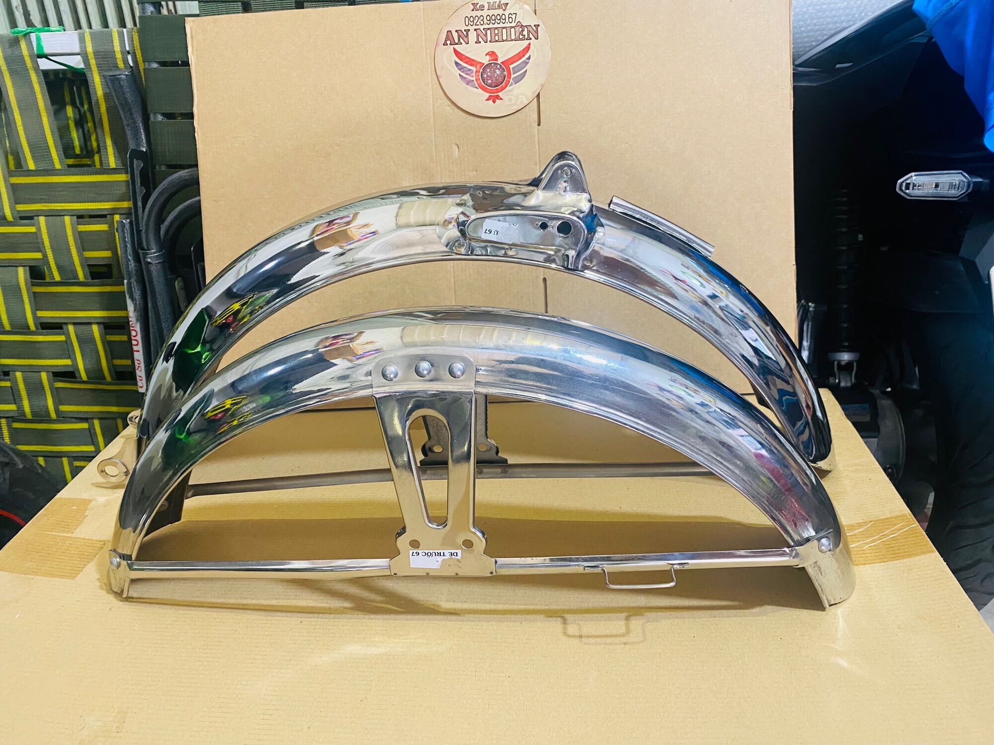 CẶP VÈ ( CHẮN BÙN) TRƯỚC SAU HONDA 67 71 72