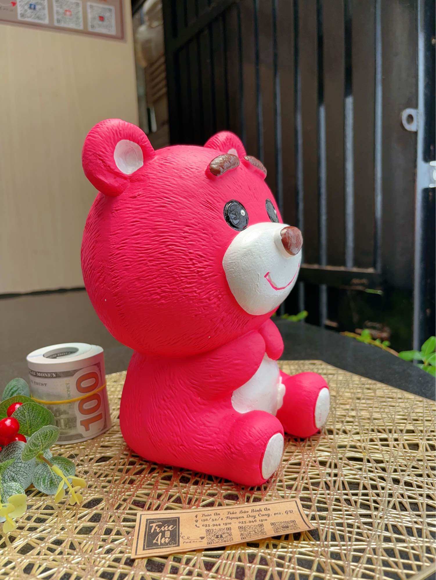 (25x16x17cm - sơn nước) 🧸 Heo đất thạch cao Gấu Dâu Lotso, sản phẩm handmade 100%
