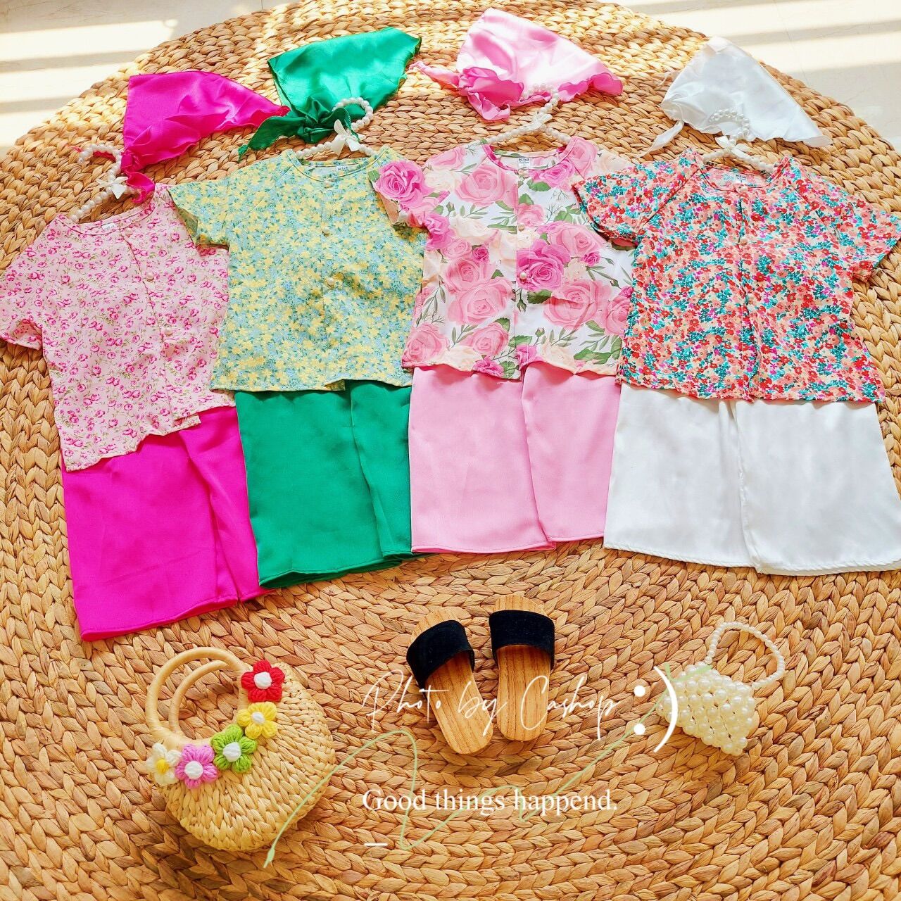 Set bà ba hoa lụa kèm khăn cho bé gái
