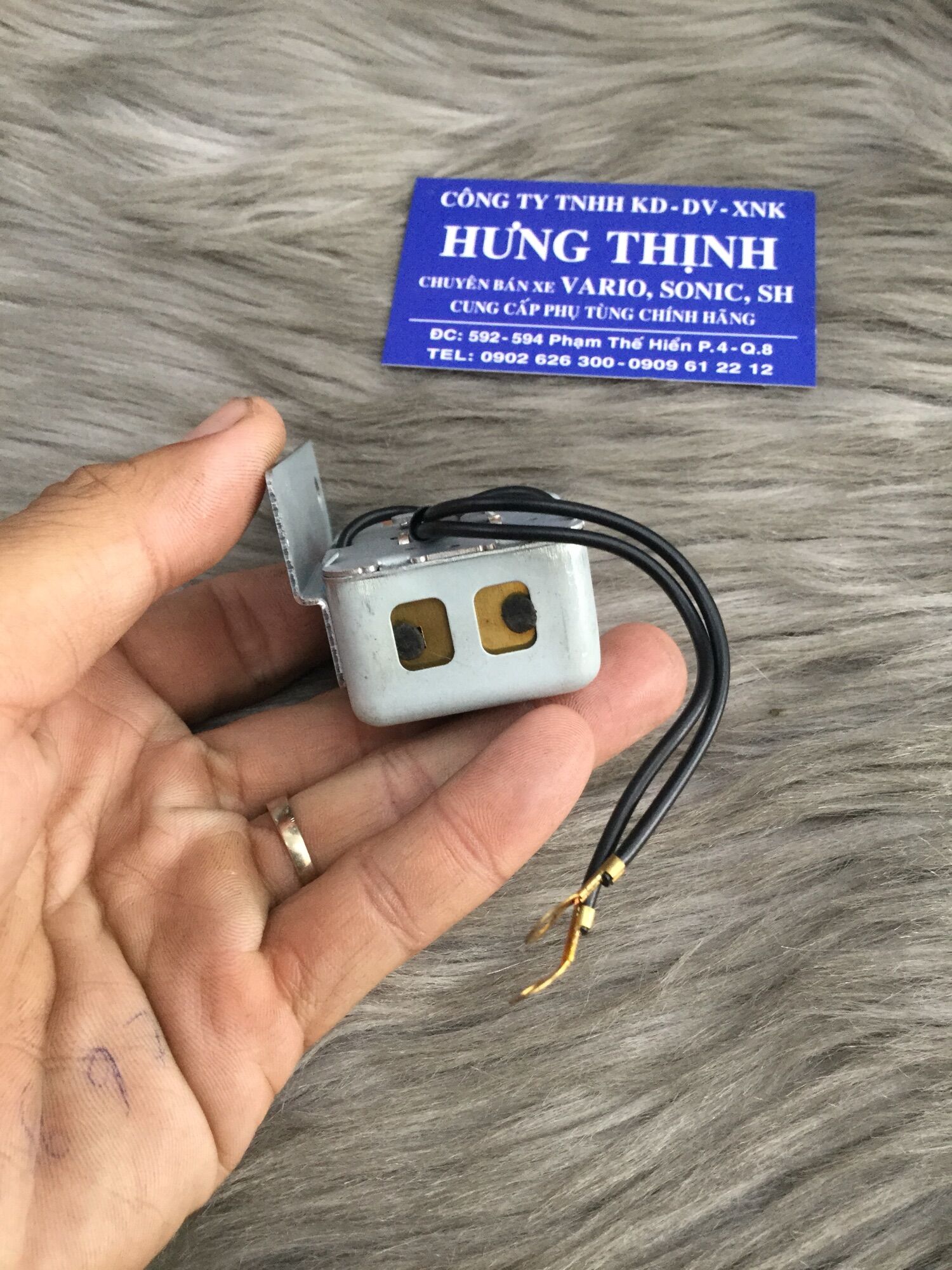 Cục Kêu xi nhan Tin Ton