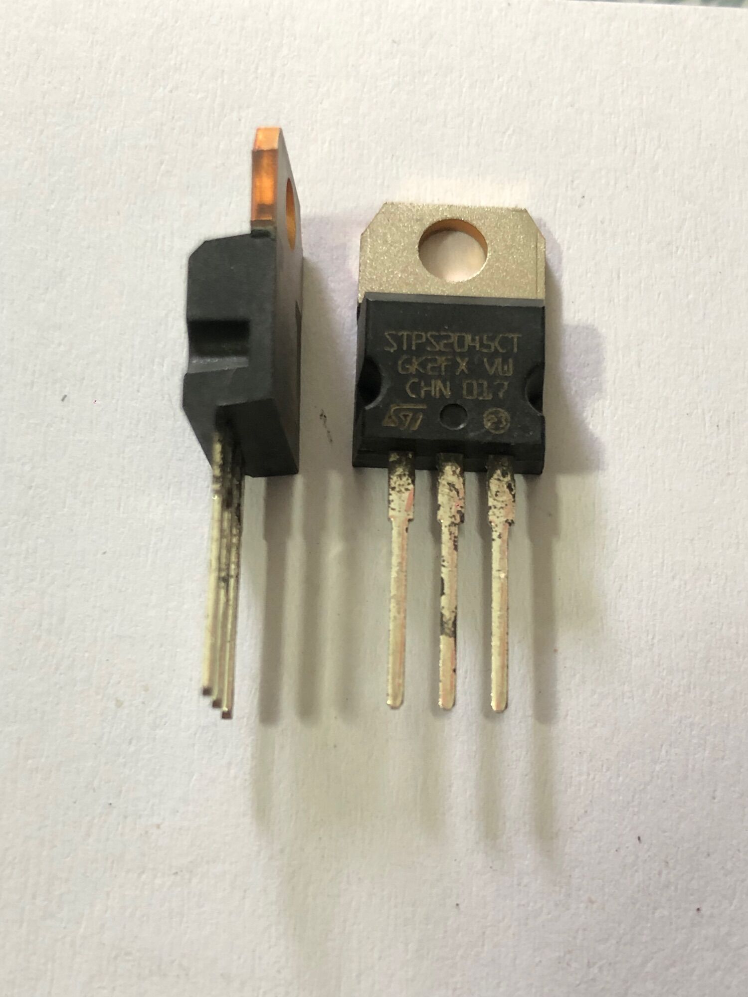 5 con schottky diode stps2045ct 20a 45v hàng chính hãng lưng đồng