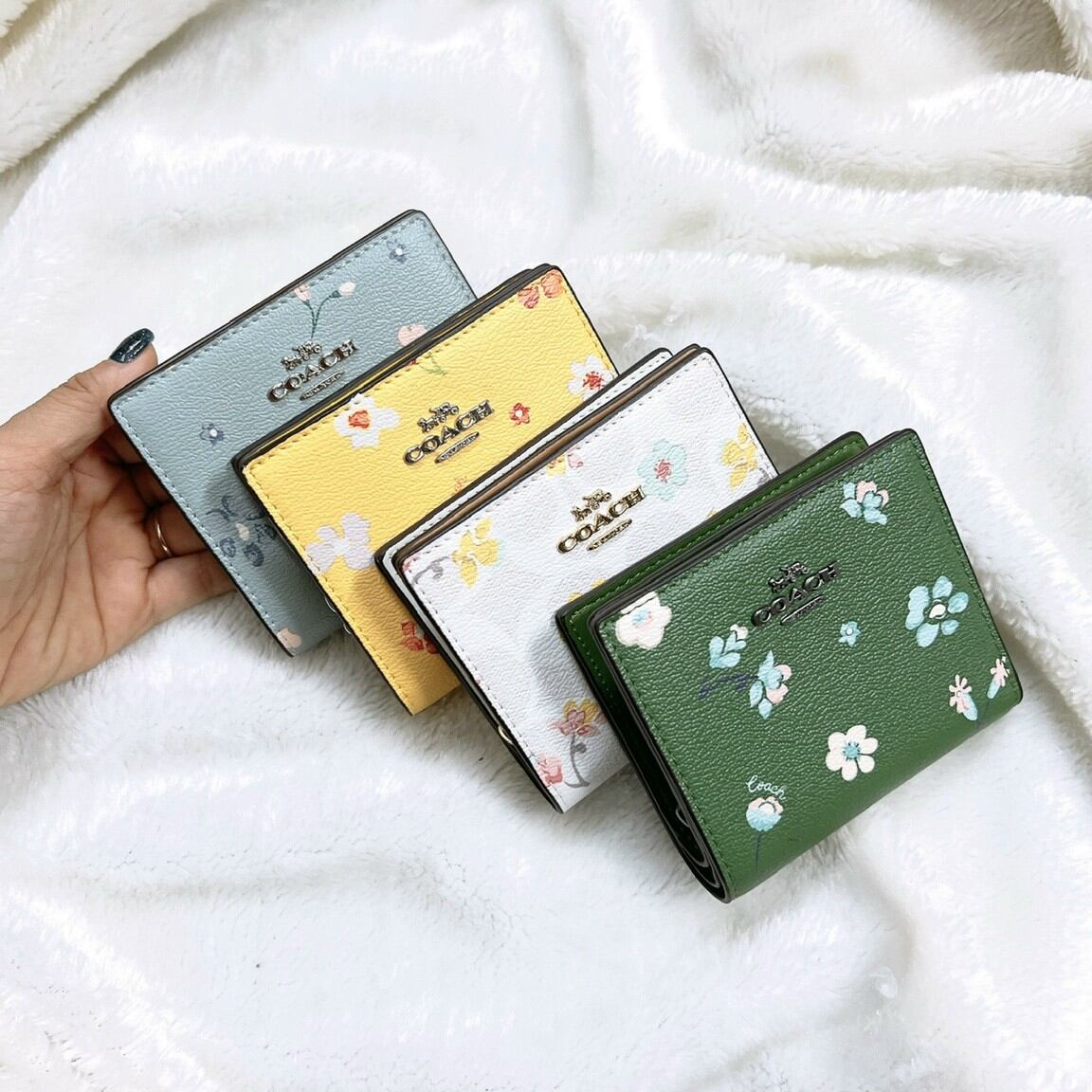 💥Ví Coach siêu xinh💥Rẻ vô địch