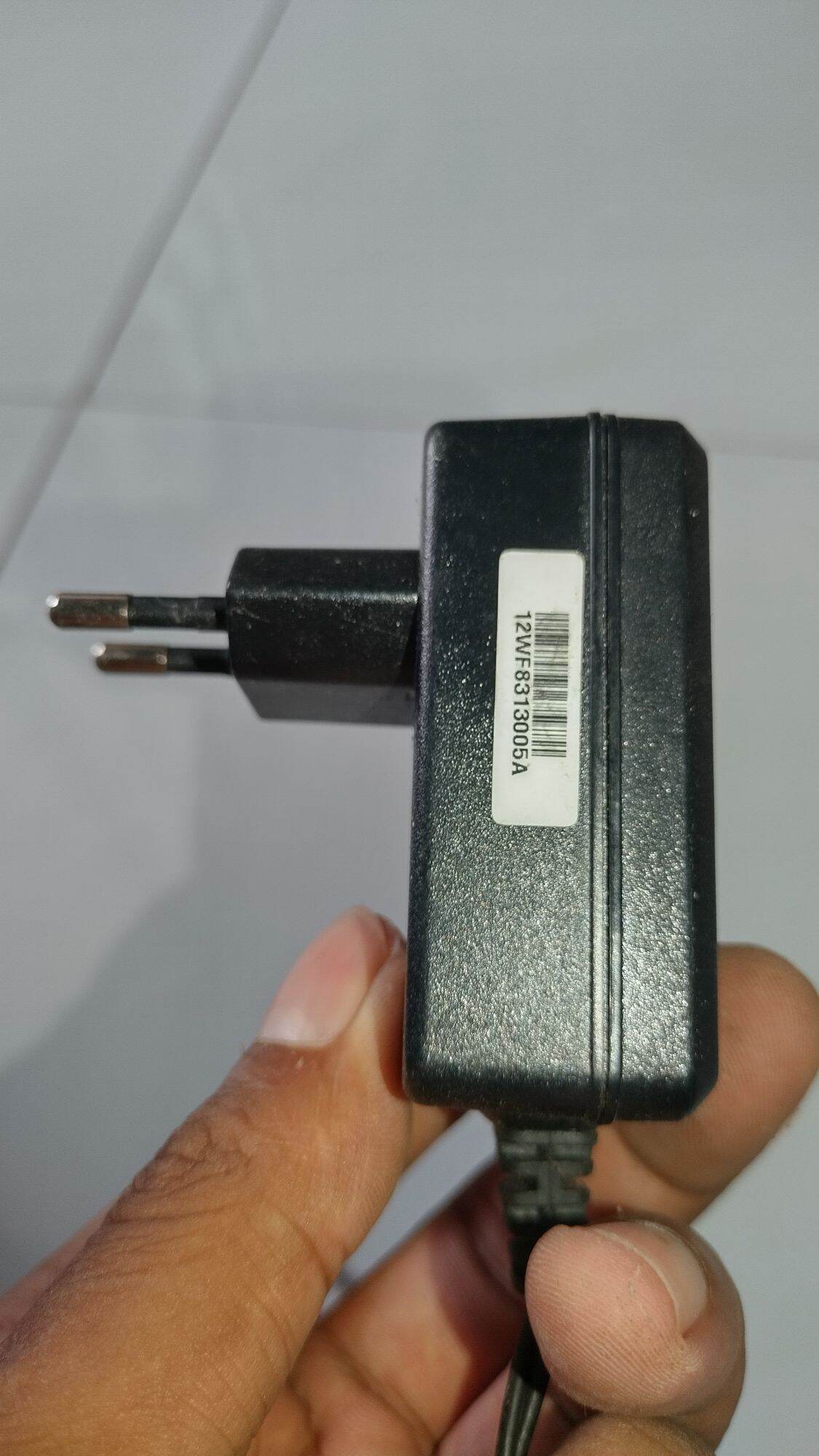 nguồn 5V 0,6A (đã qua sử dụng)