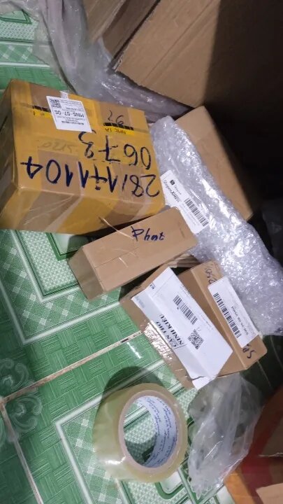 Kiện hàng bị boom