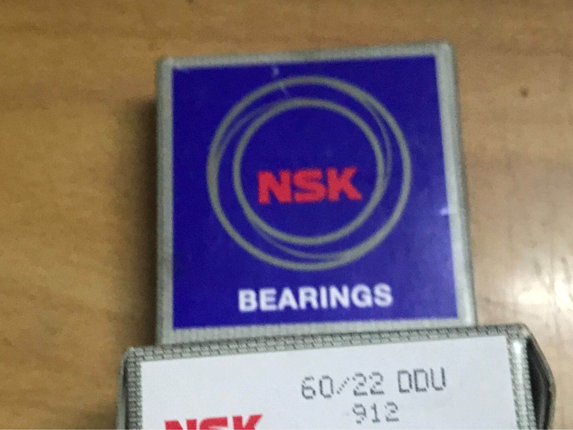 Bạc đạn vòng bi NSK 60/22 DDU - lỗ cốt 22mm