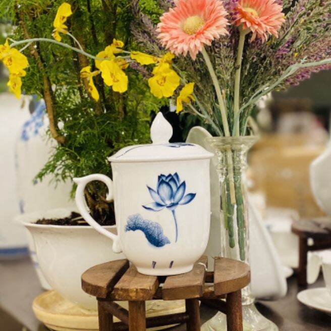 Ca trà sứ 0.3 lít + nắp mẫu đơn tịnh tâm gốm sứ minh long