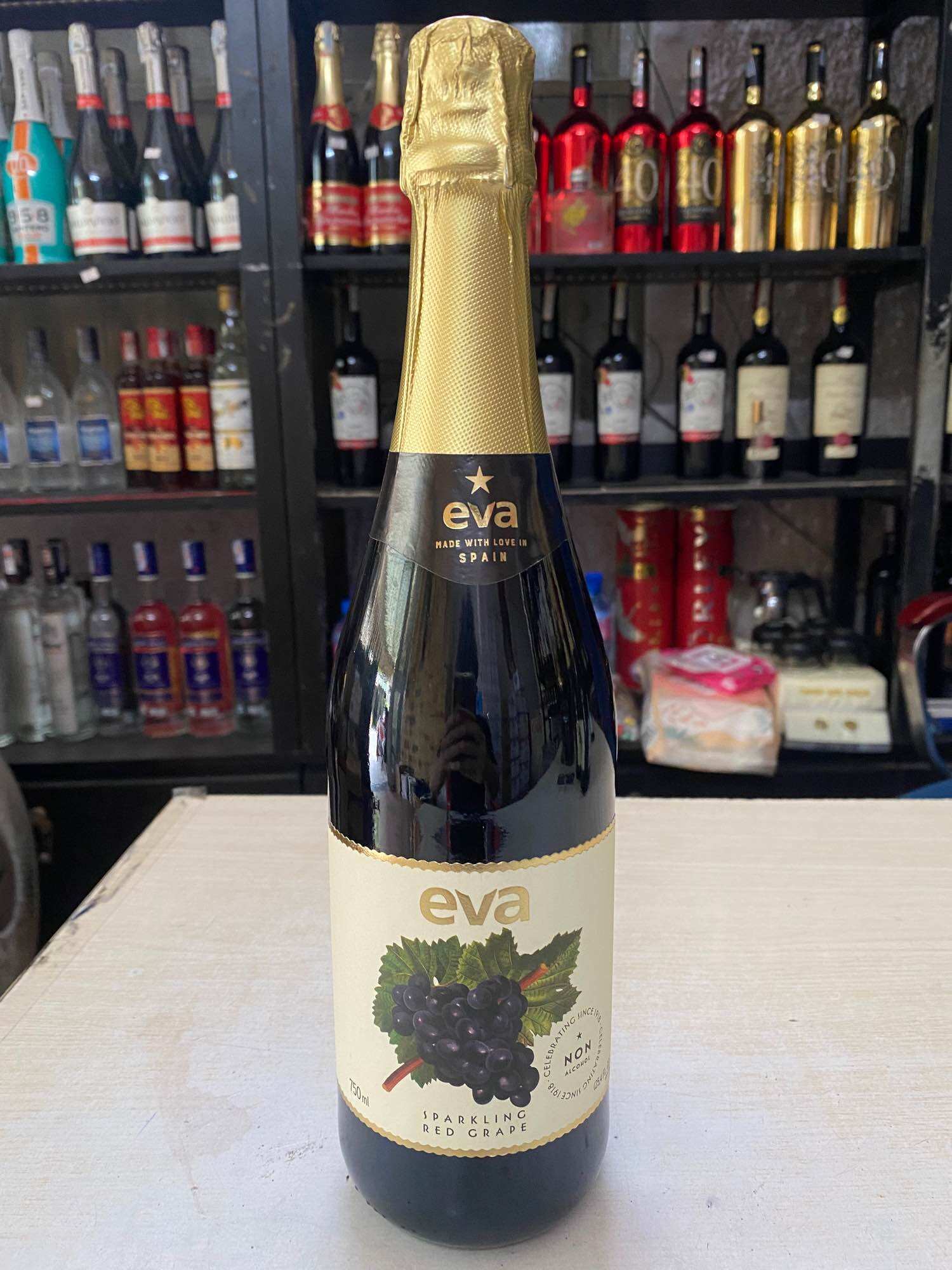 Nước nho đỏ có ga tây ban nha eva sparkling red grape 750ml-nho tím