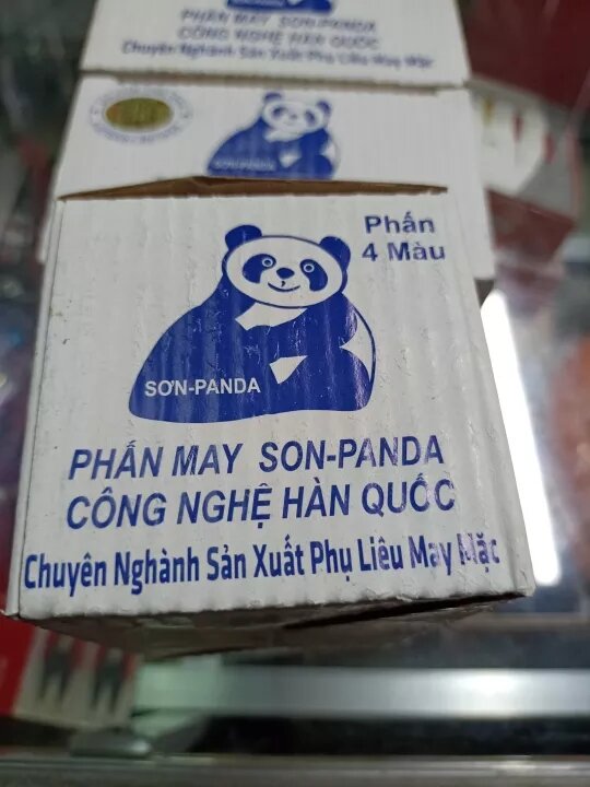 Phấn may Panda 1 hộp 4 màu