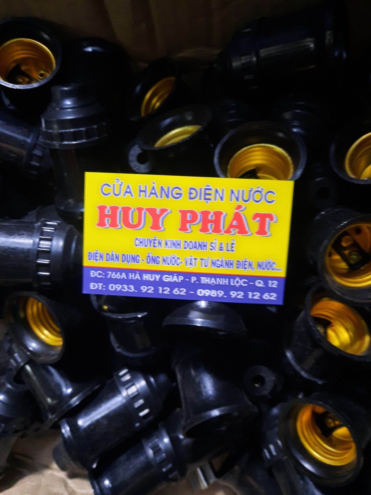 [HCM]đui đèn tiêu chuẩn 220v Trắng đen