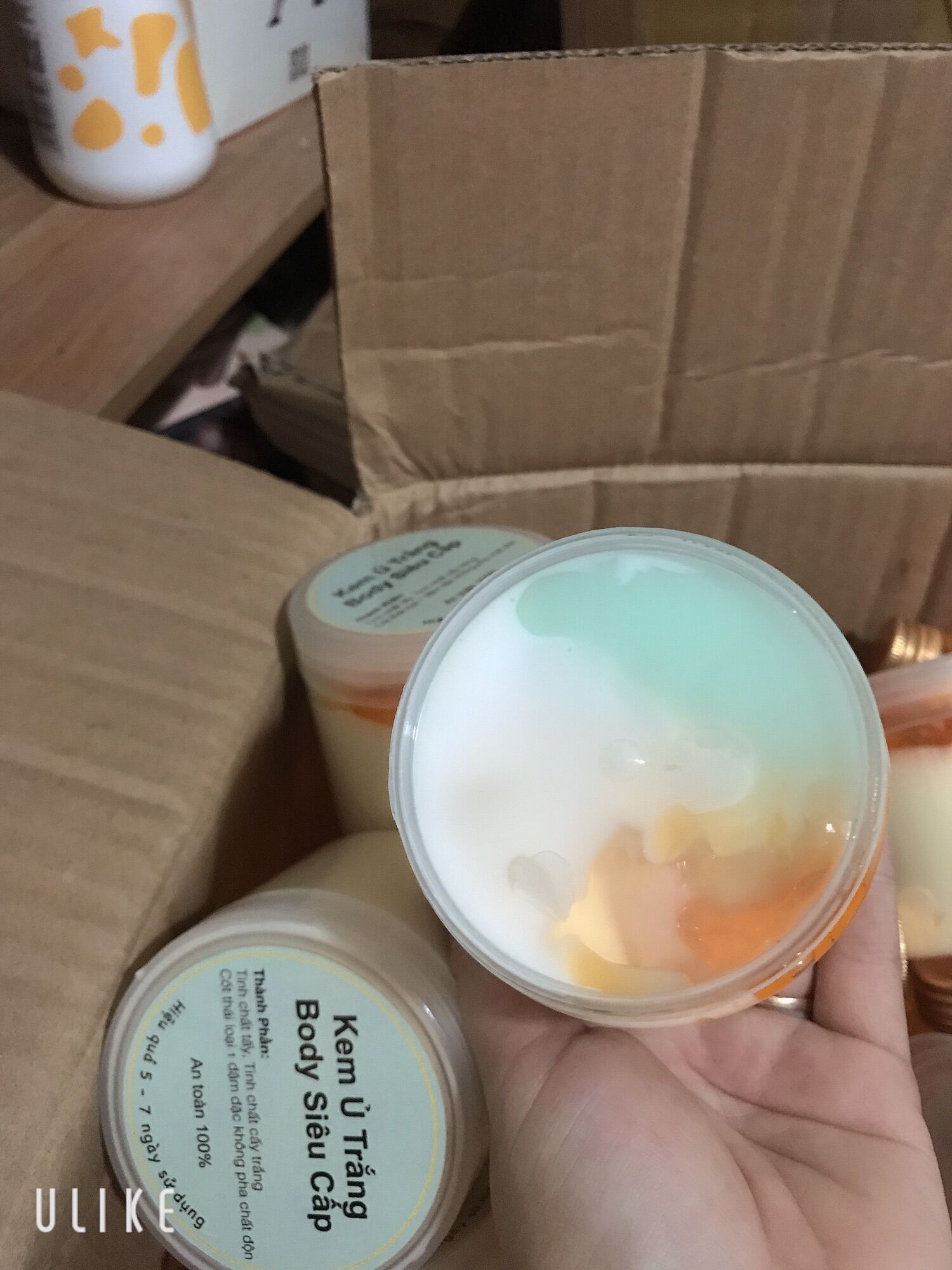 Kem cốt body siêu cấp(mix kích trắng, khử thâm) 200-250gr