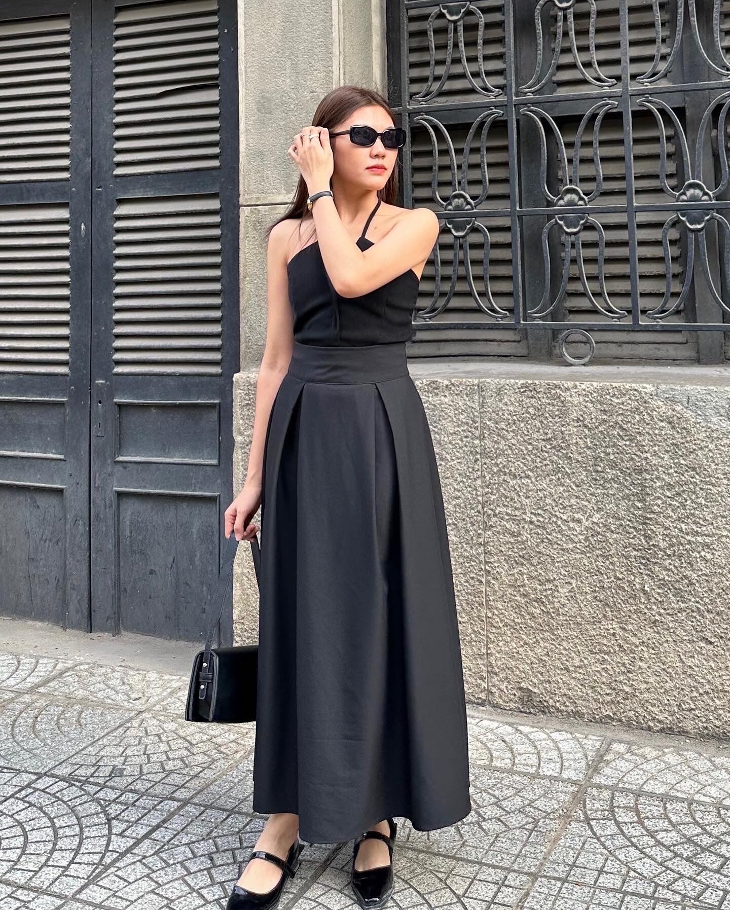 Chân váy dài xoè xếp ly đen - 𝐋𝐢𝐧 𝐒𝐤𝐢𝐫𝐭