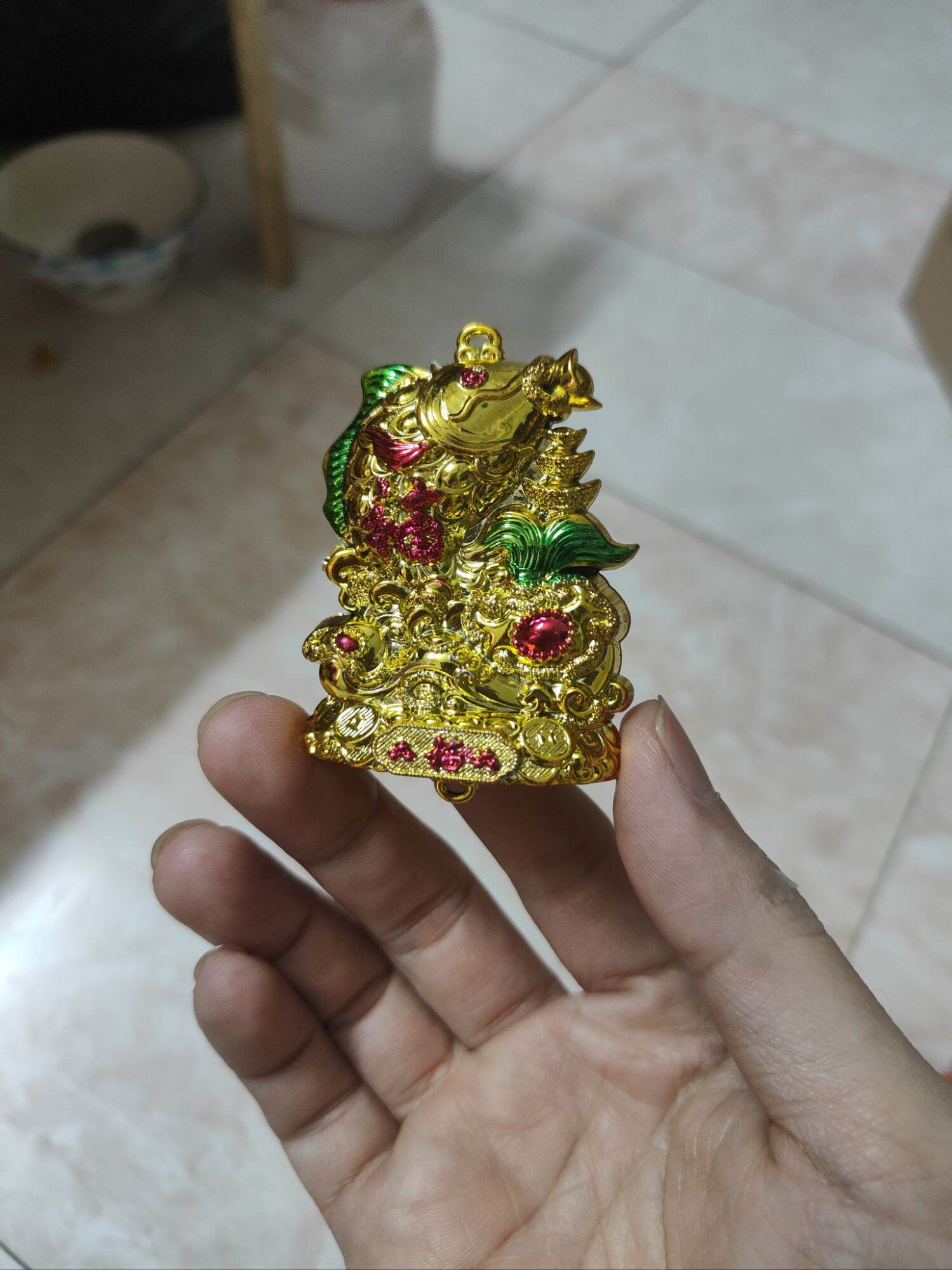 Cá như ý trang trí tháp tỏi