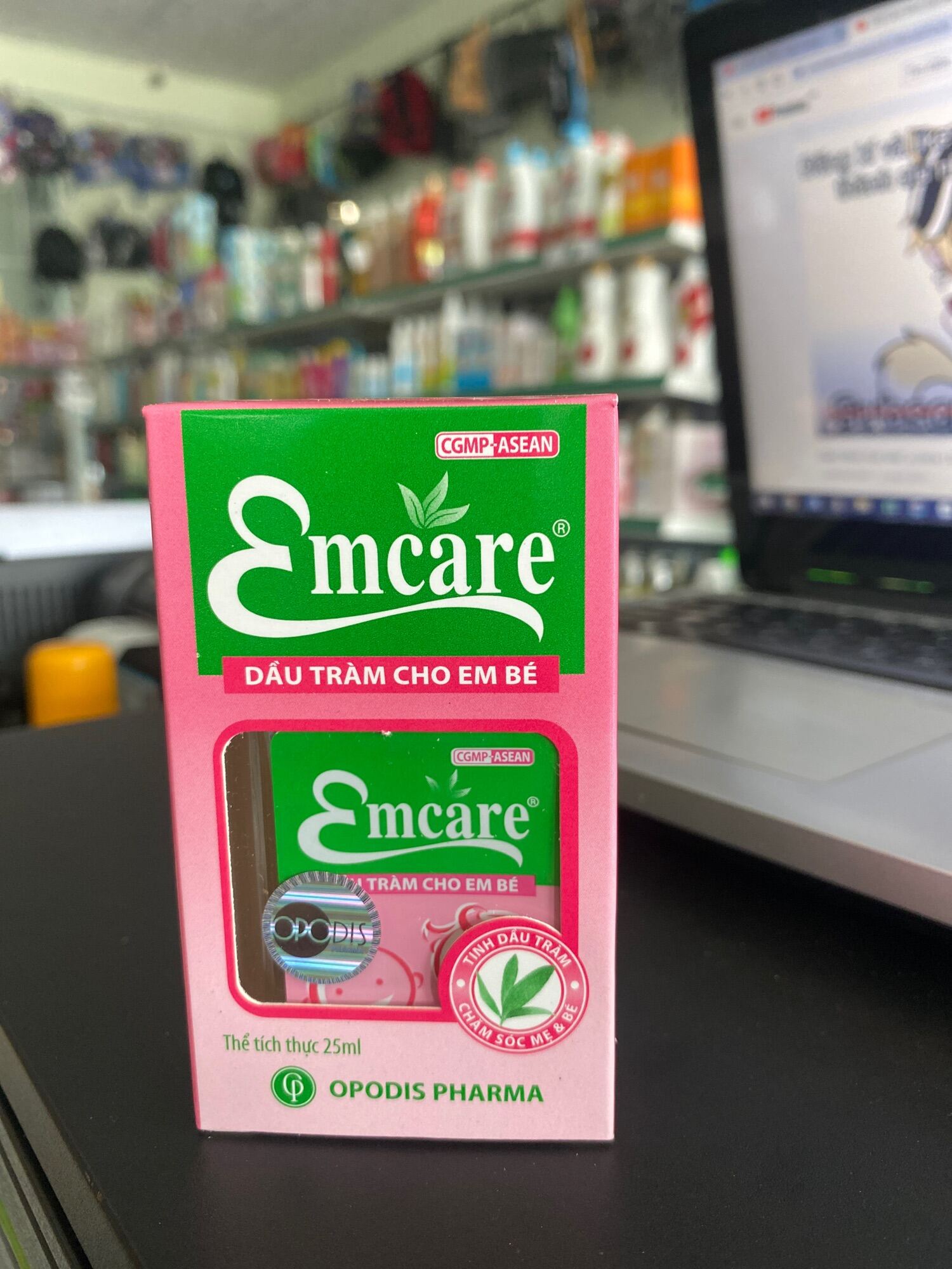 Dầu Khuynh Diệp Emcare