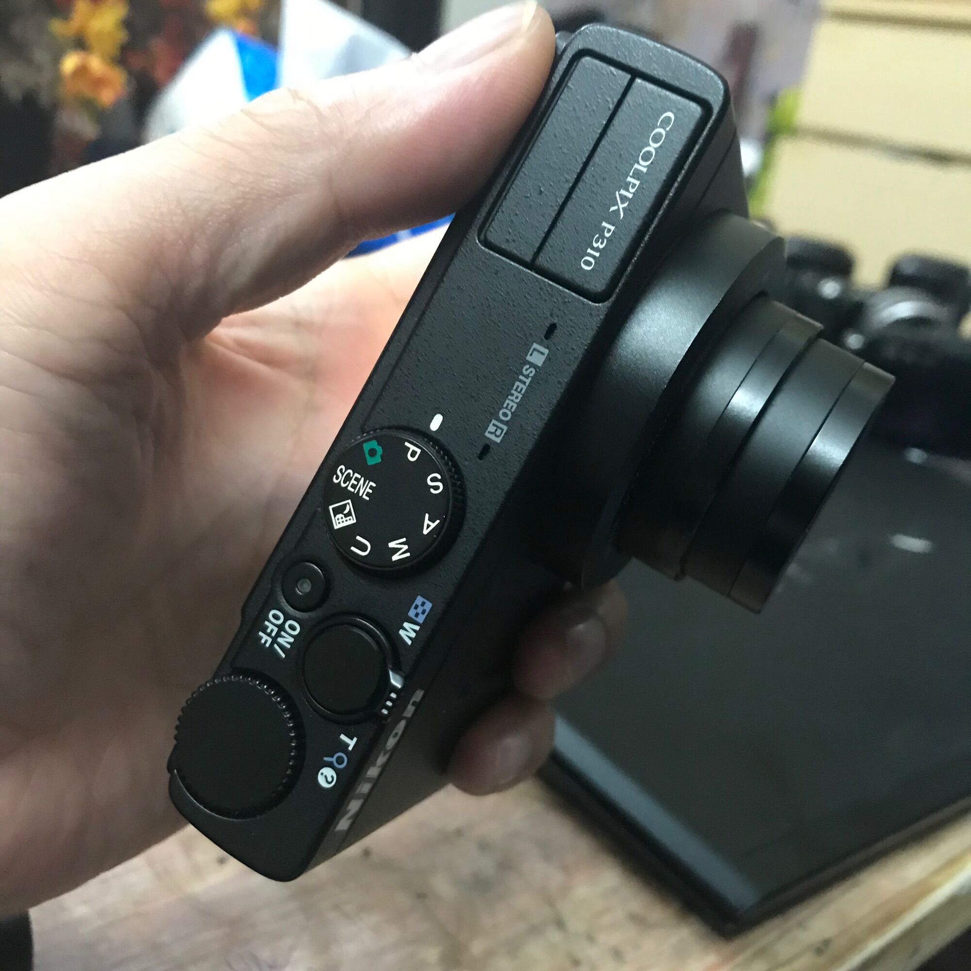 Máy ảnh du lịch Nikon Coolpix P310