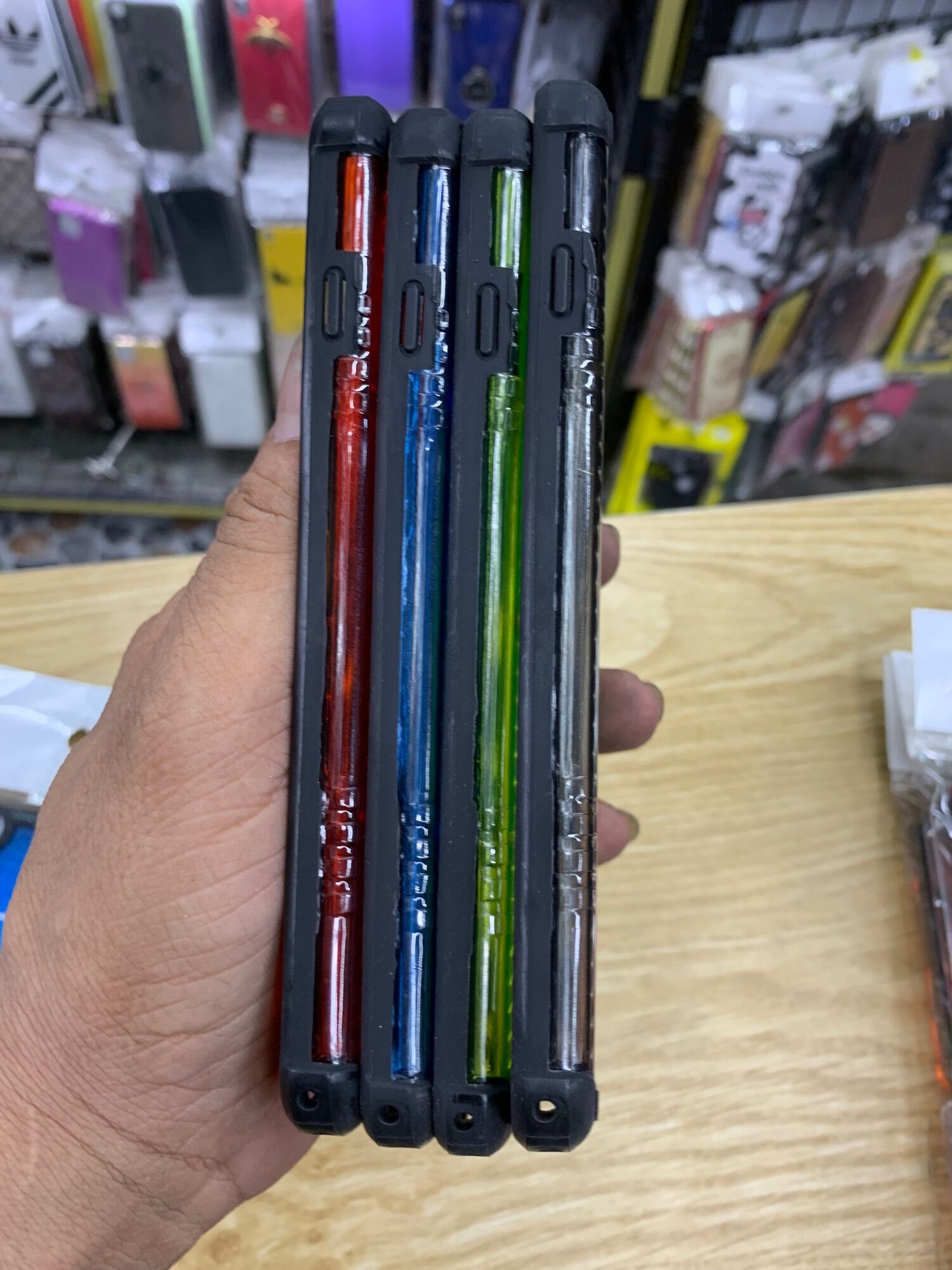Ốp lưng iPhone 6 Plus viền dẻo chống sốc hiệu UAG