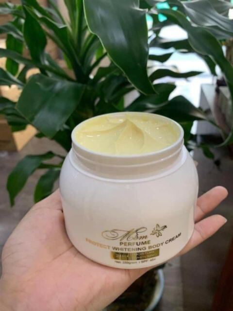 Hàng Chính Hãng  Kem Body Mềm Nước Hoa A Cosmetics, Dưỡng Trắng Da Toàn Thân 2023