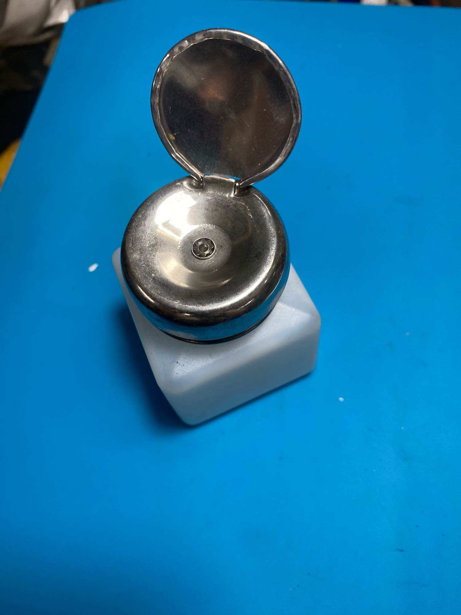 Hủ đựng xăng hoặc dung dịch 200ml