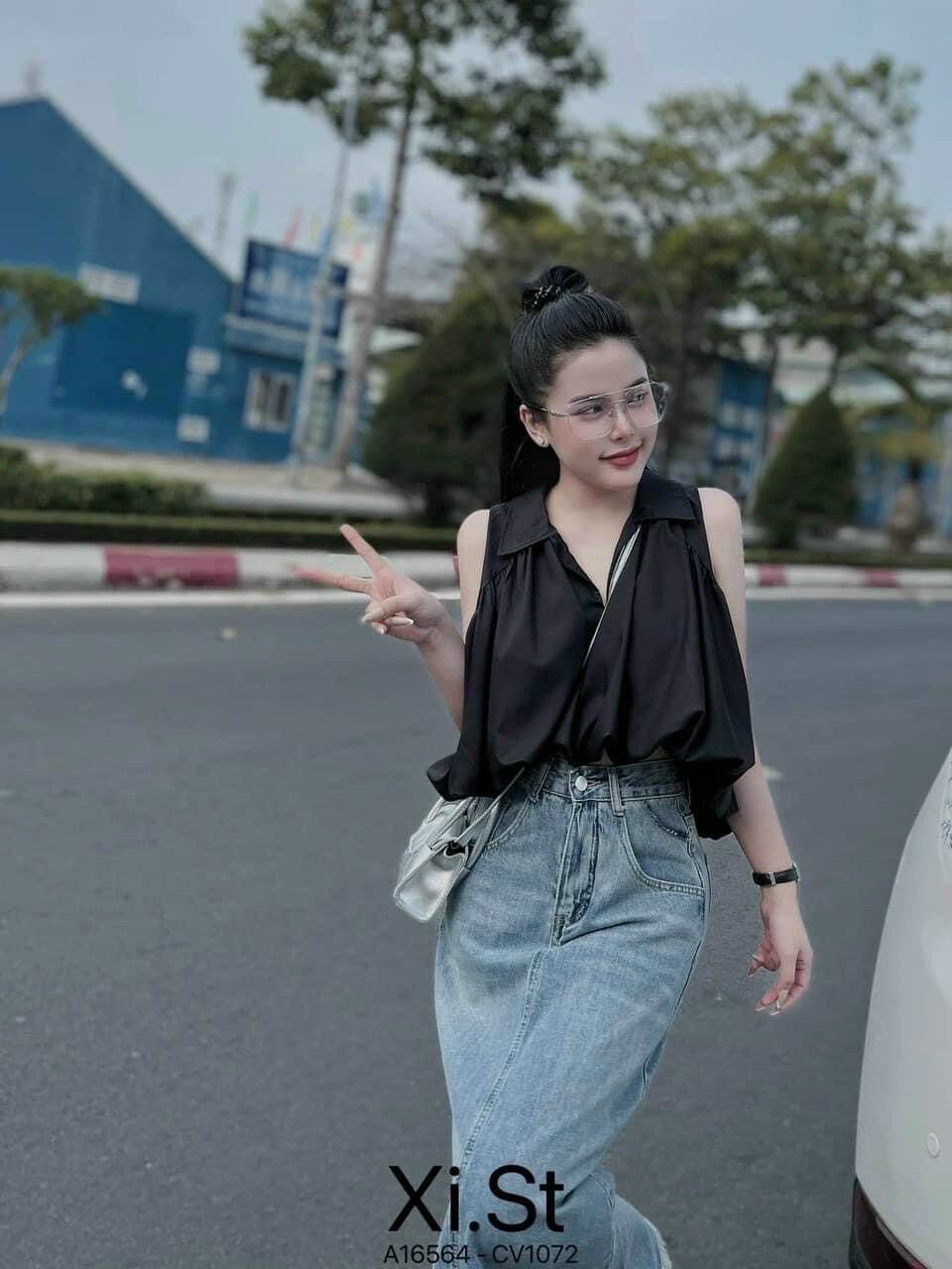 Áo sơ mi sát nách bí thụng UN