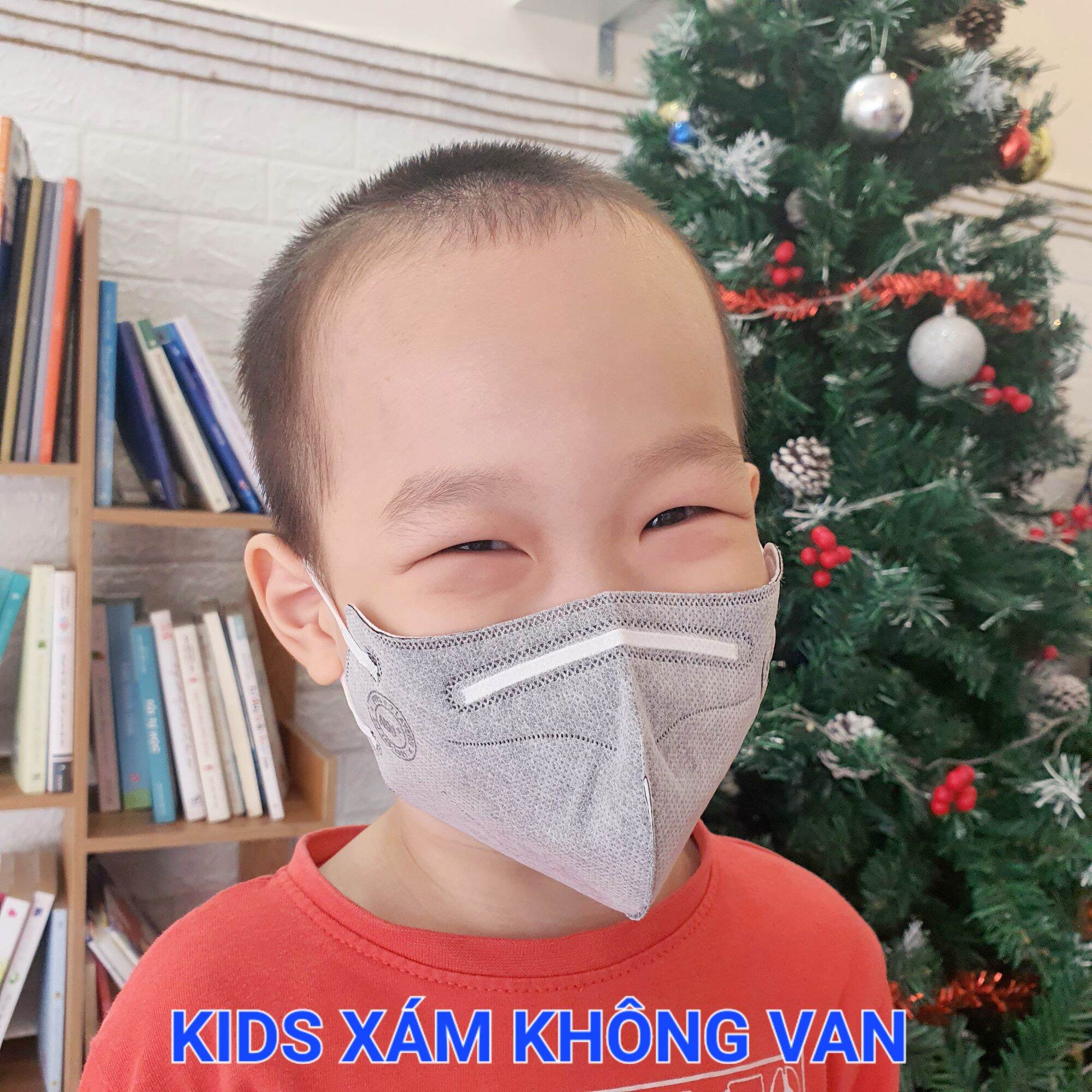 [SAFELIFE VN] Khẩu trang trẻ em N95 CARBON (06 LỚP) chống bụi mịn PM2.5 ( Có thể giặt lại) Túi zip 05 cái.