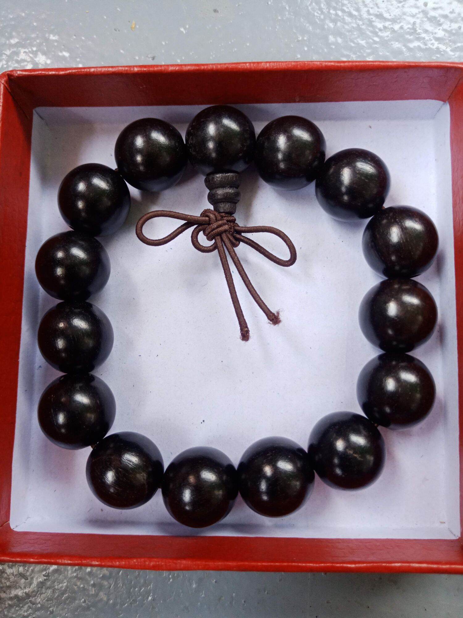 chuỗi đeo tay gỗ mun sừng