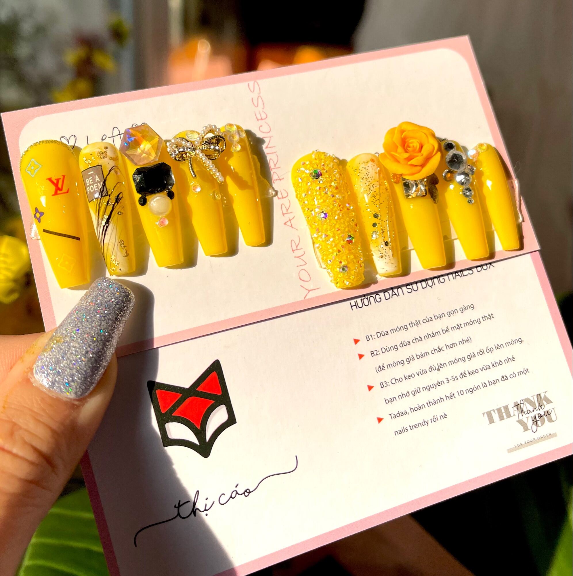 [Nails Box] Móng Úp Giả Thiết Kế Vàng Tươi Hoa Hồng