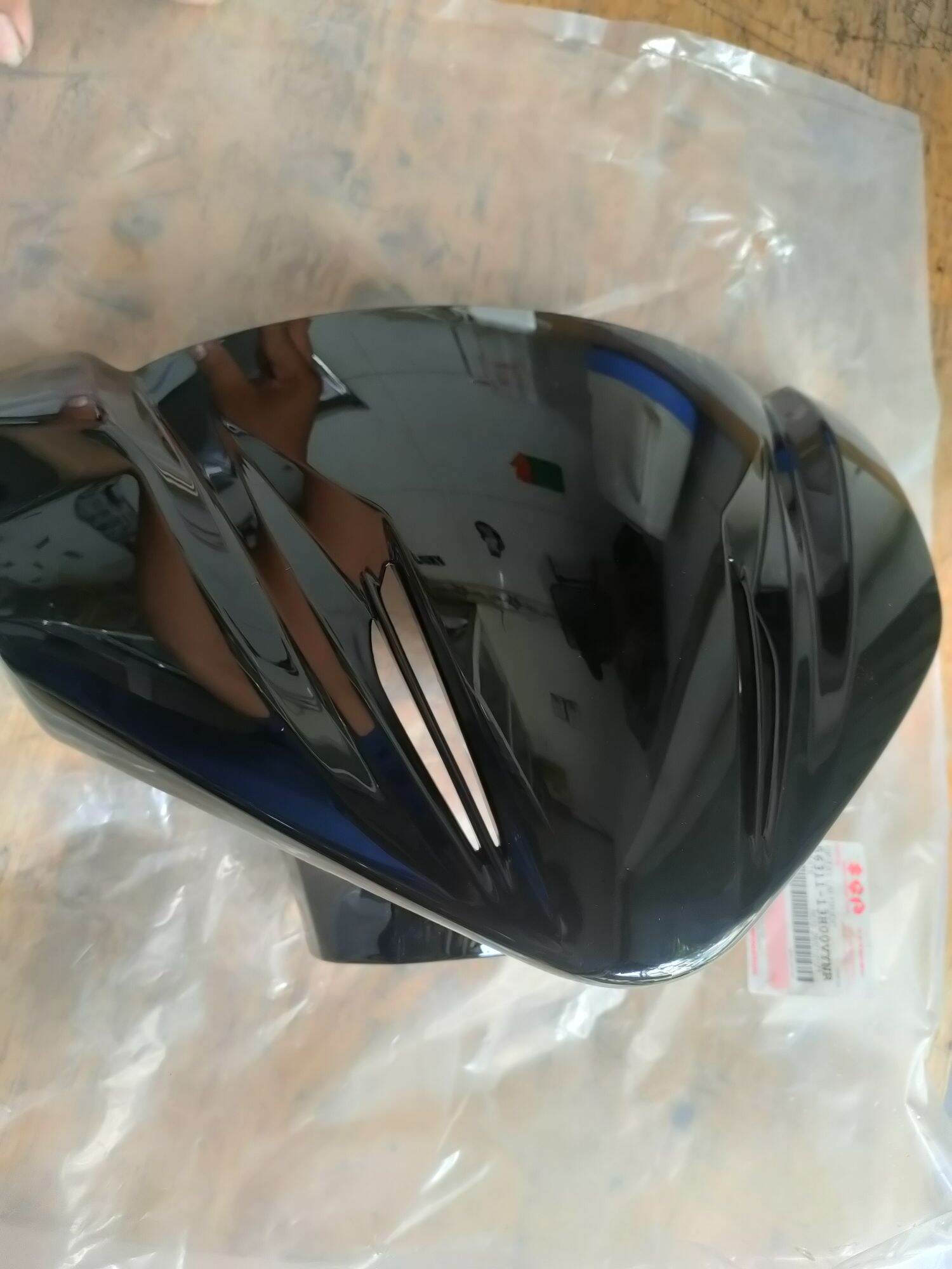 Ốp trước suzuki Hayate 125 SC màu đen