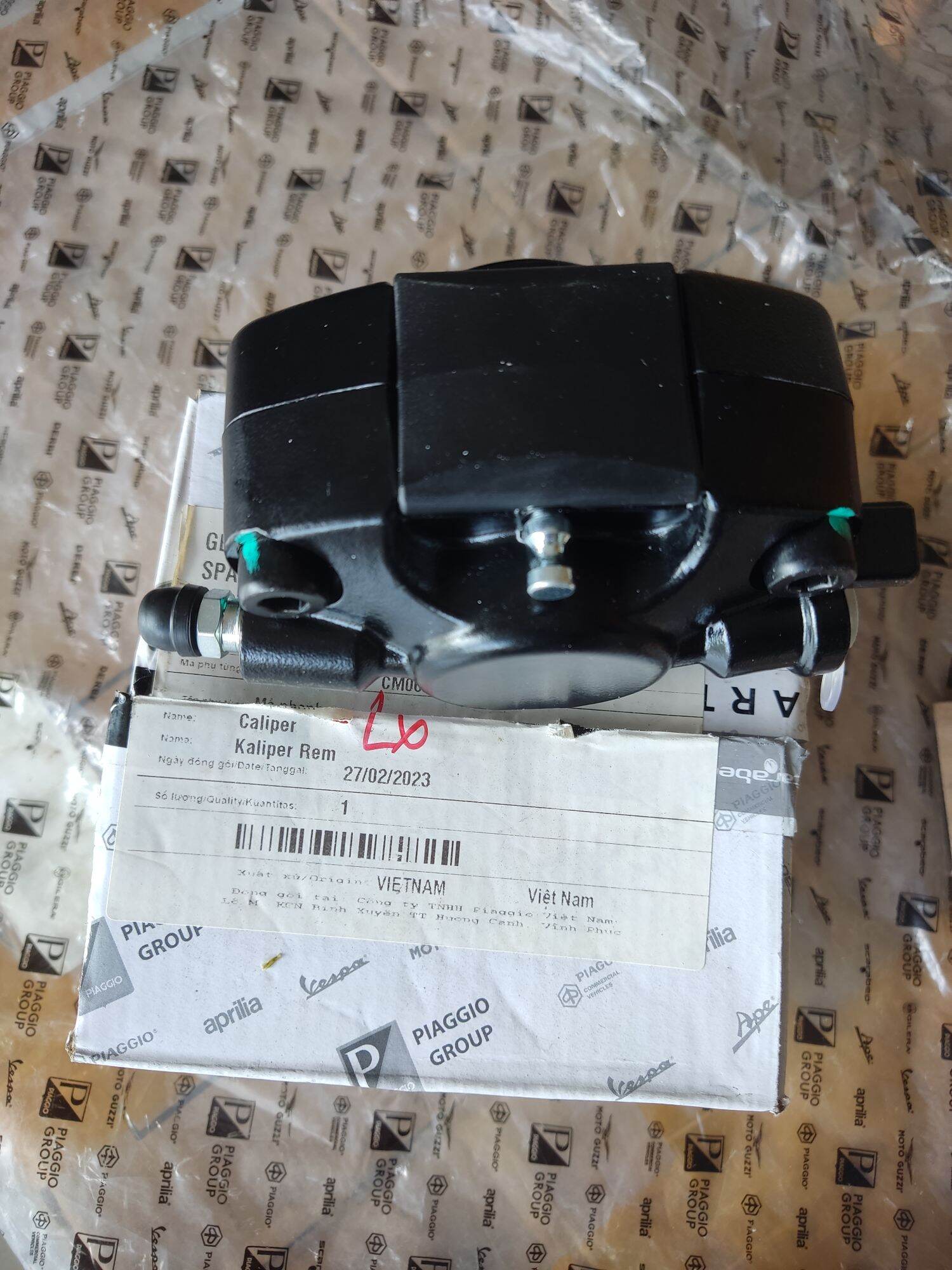 heo dầu dưới vespa