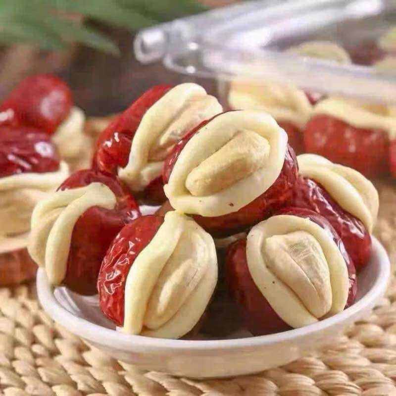 TÁO ĐỎ KẸP SỮA LẠC ĐÀ 300GR