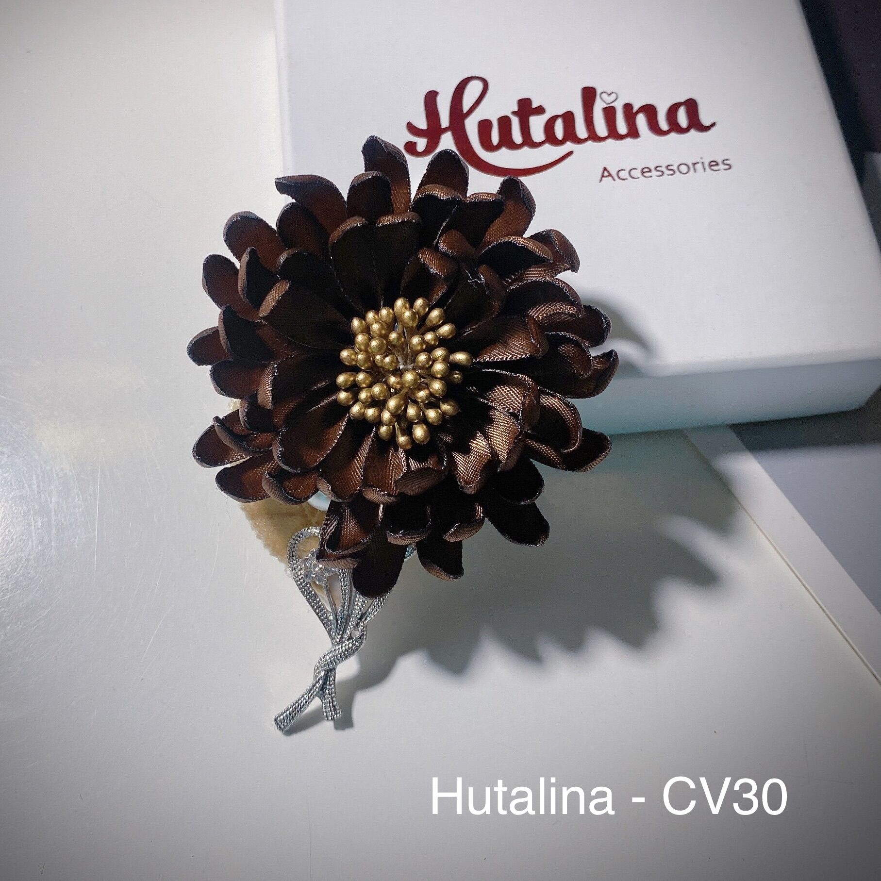 Hoa Cài Áo Handmade Hoa Cúc CV30 - HUTALINA
