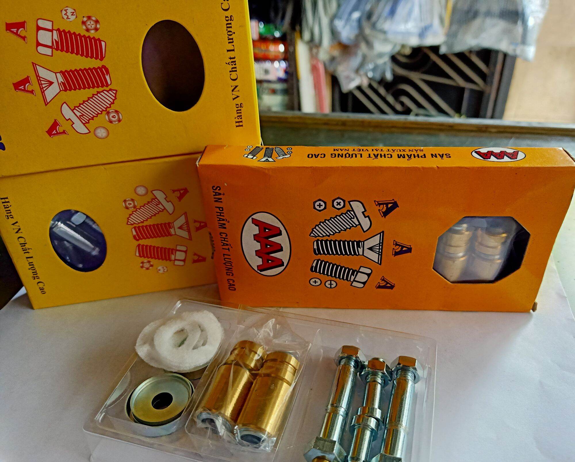 Bộ ốc + bạc thao giò gà xe cup 81