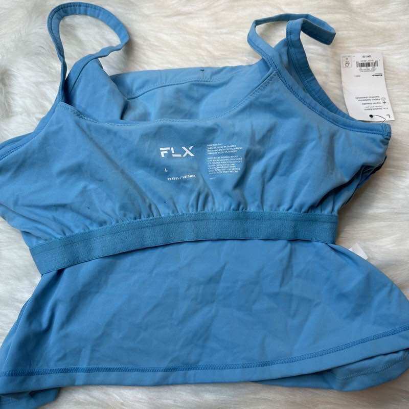 Áo croptop kèm bra nữ