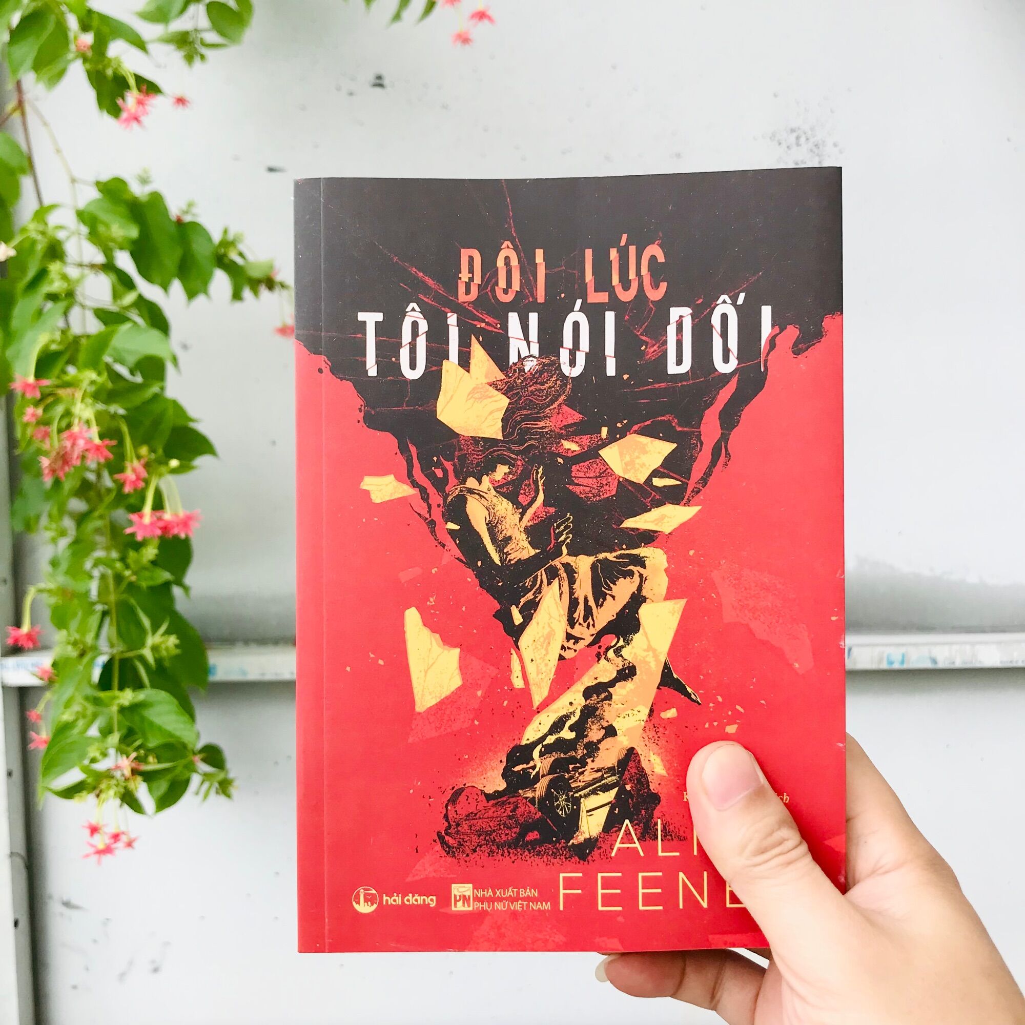 Đôi lúc tôi nói dối
