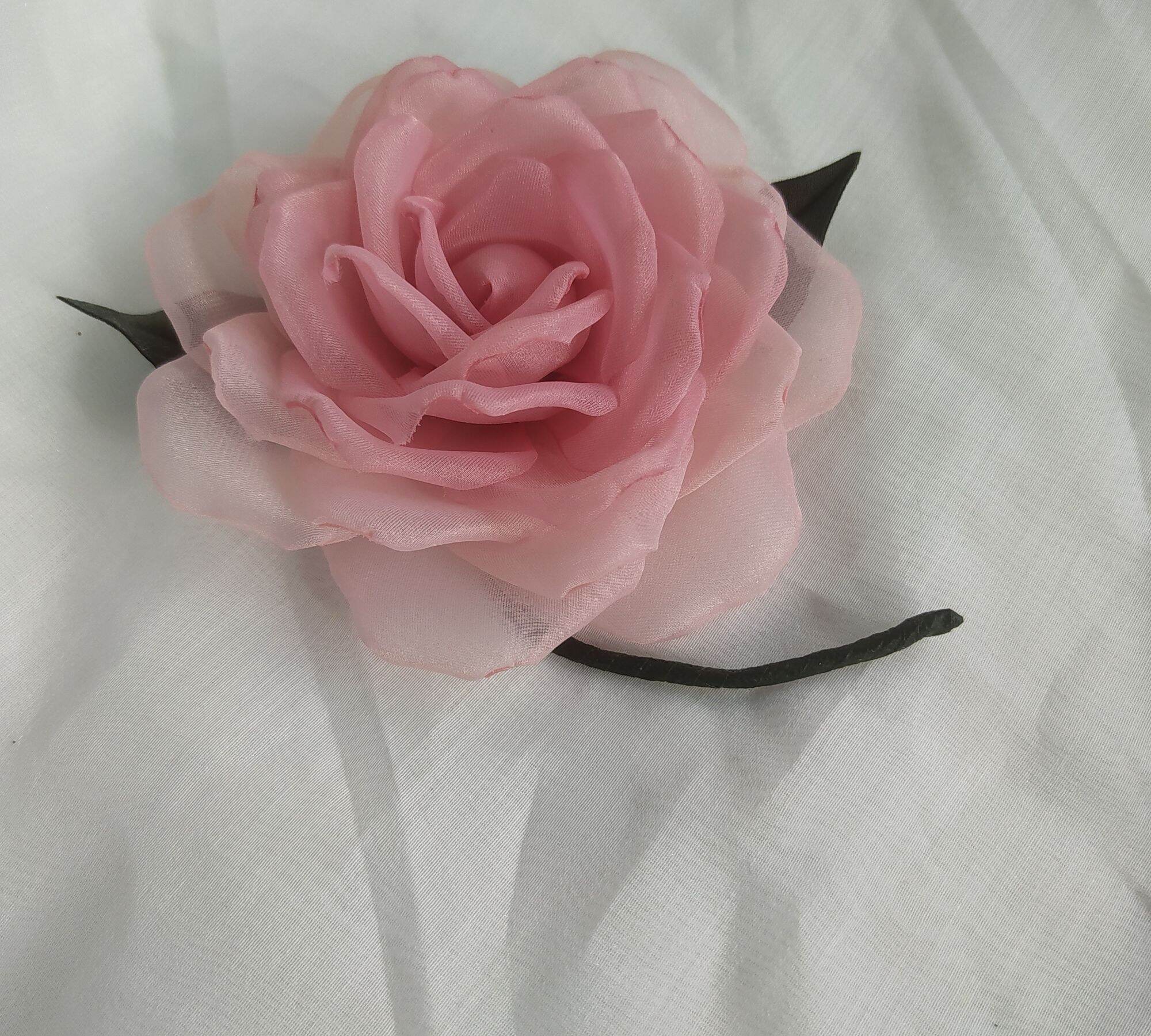 Hoa hồng cài áo handmade Canto màu hồng