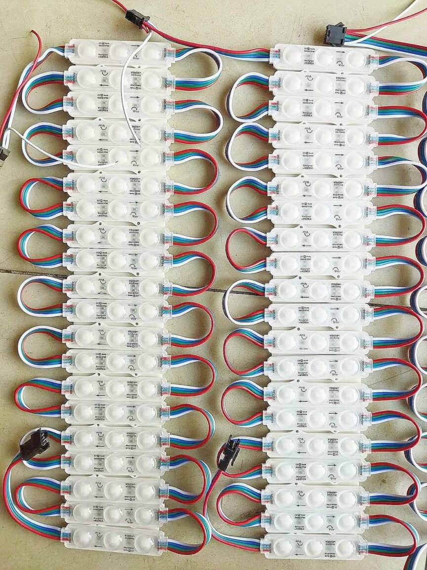 Led Hắt 3 Bóng Full Màu Tự Chạy Hiệu Ứng IC 8206 - Dây 20 Bóng