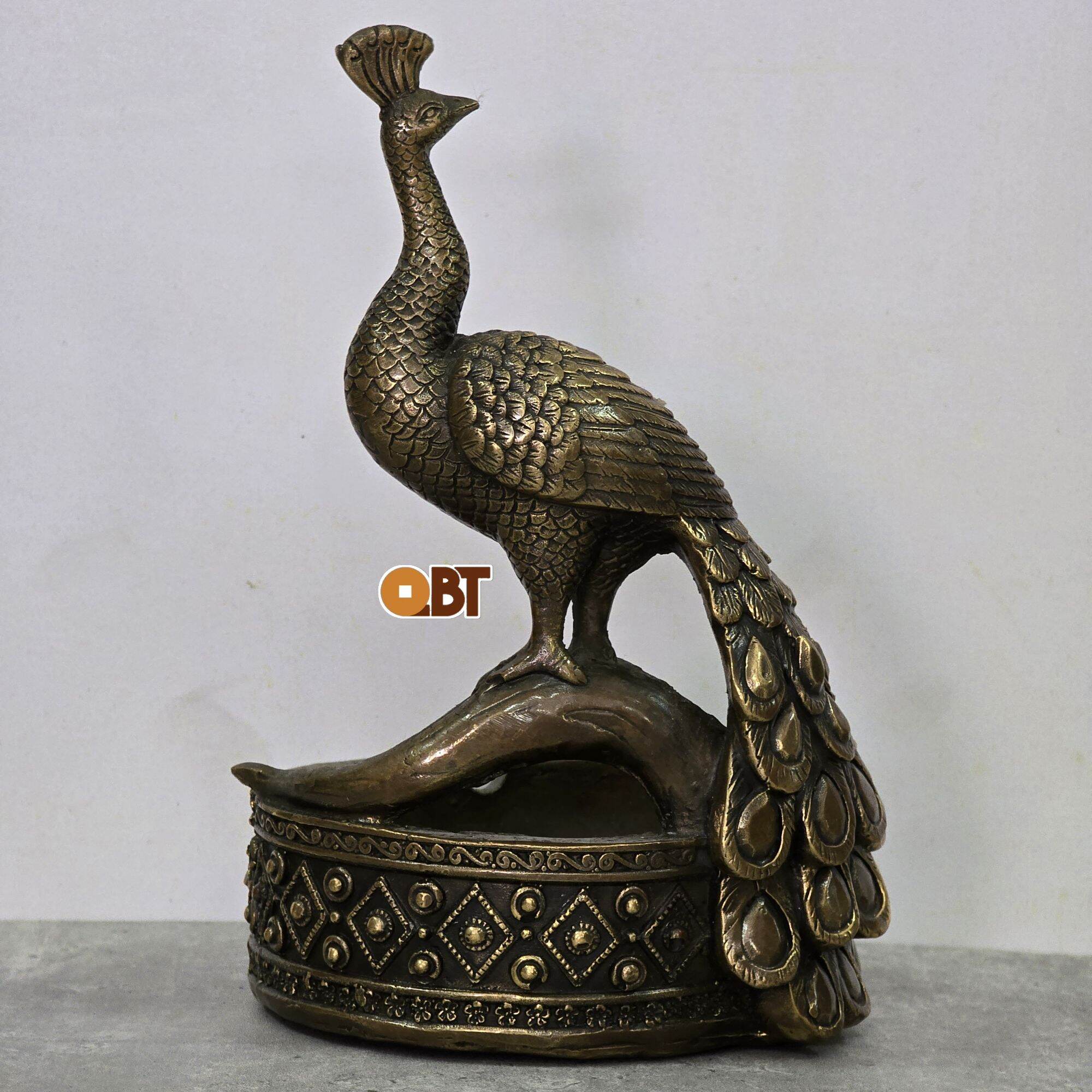 Gạt tàn con công size đại bằng đồng