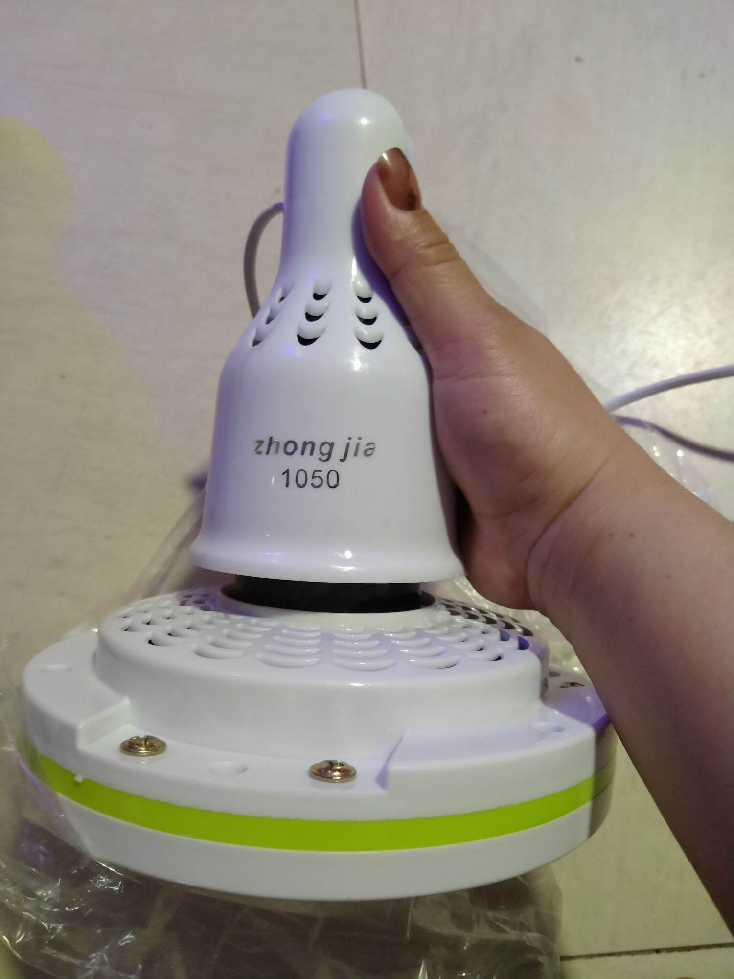 Quạt trần mini 3 cánh 1050 hàng được tét 100%