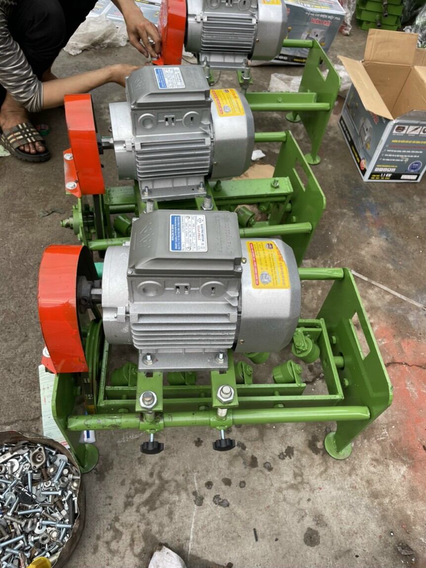 KHUNG DUỖI SẮT lớn (chưa có motor)
