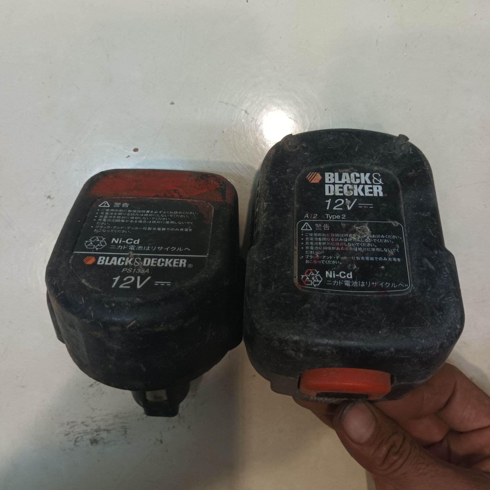 Vỏ pin trượt và chọt Black Decker 12v