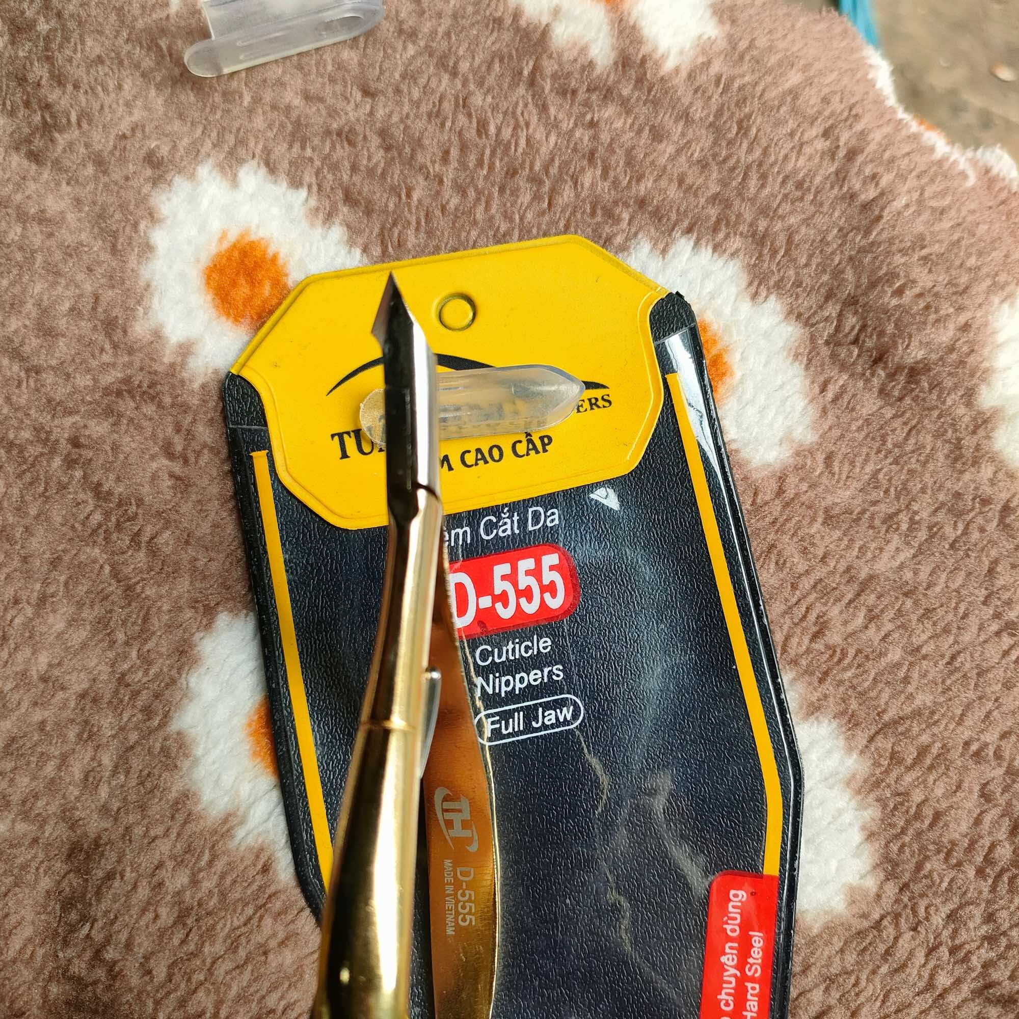 Kềm cắt da cán 555